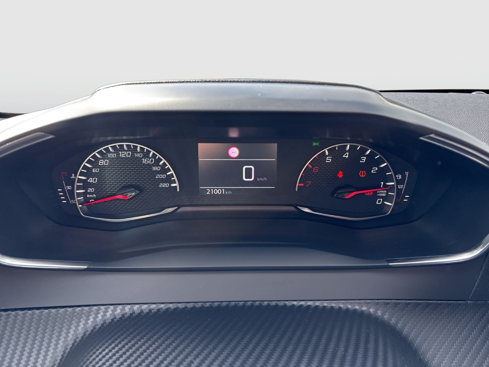 Peugeot 208 1.2 Active Pack NAVI LED TEMPOMAT EINPARKH.