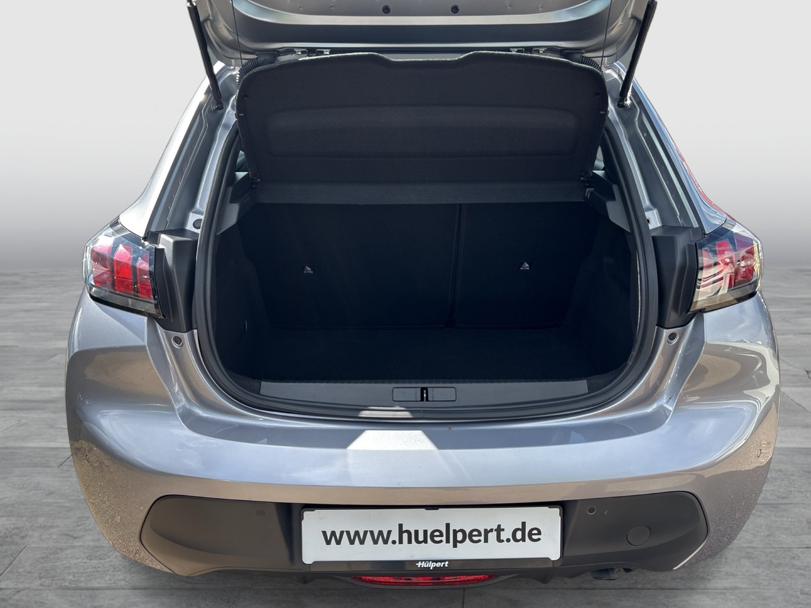 Peugeot 208 1.2 Active Pack NAVI LED TEMPOMAT EINPARKH.