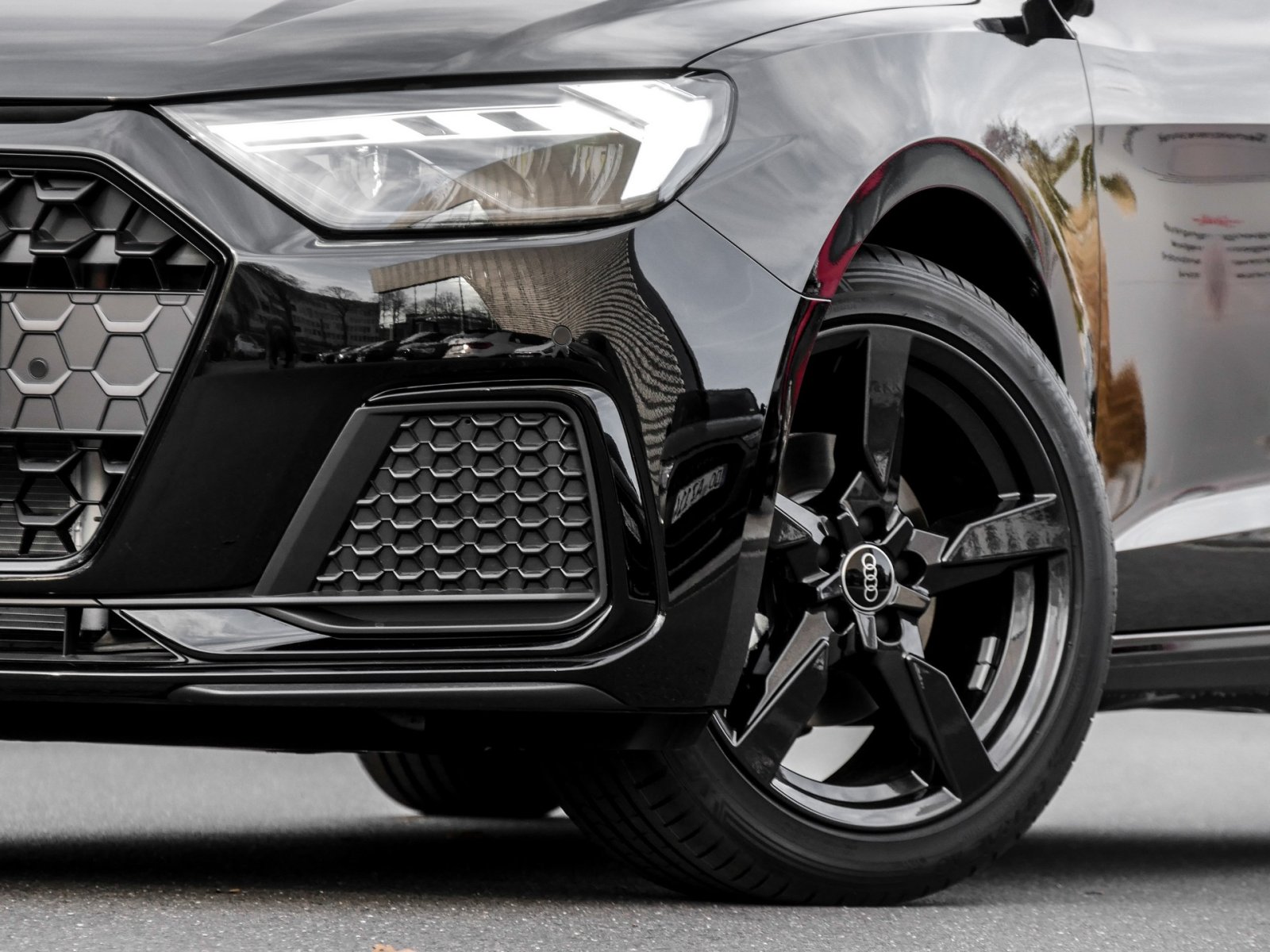 Audi A1 Sportback 30 TFSI advanced Rückfahrkamera+LED+Ambiente+Sportfahrwerk+Sonnenschutzverglasung