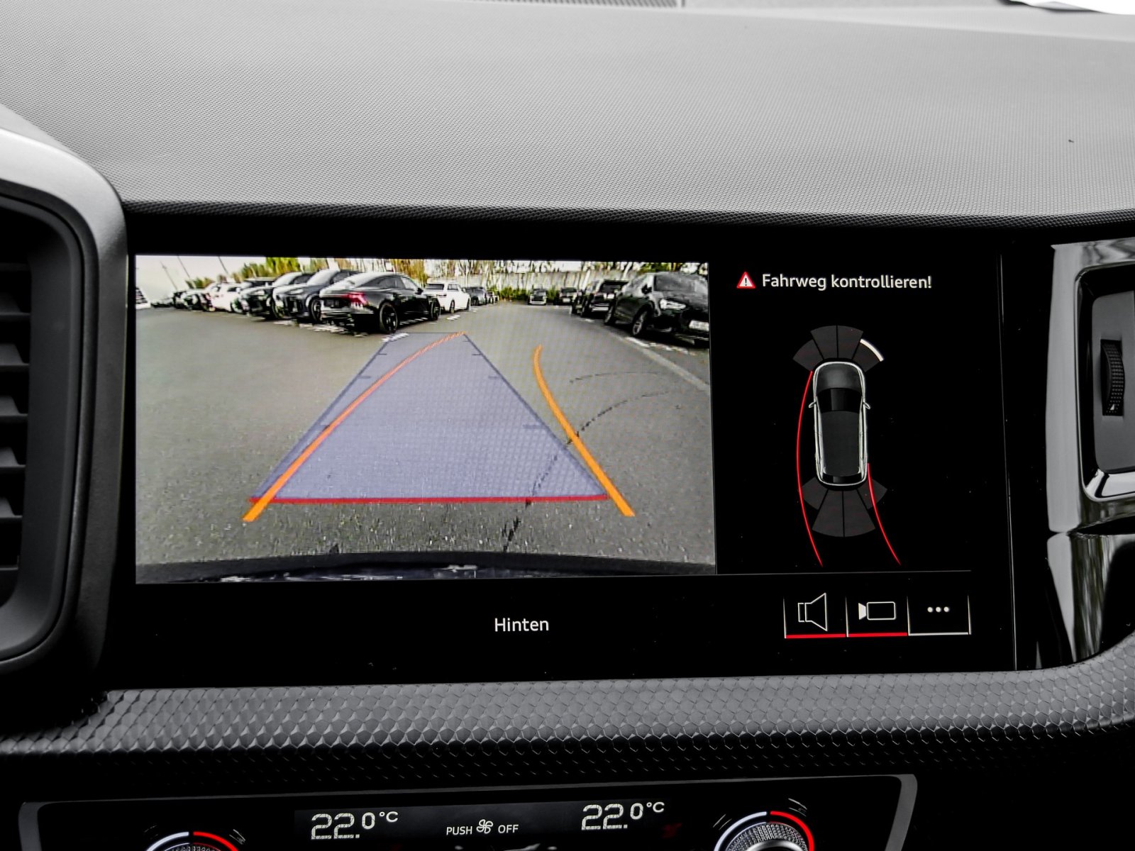 Audi A1 Sportback 30 TFSI S tronic advanced Kamera+LED+APS+Optikpaket+Sitzheizung