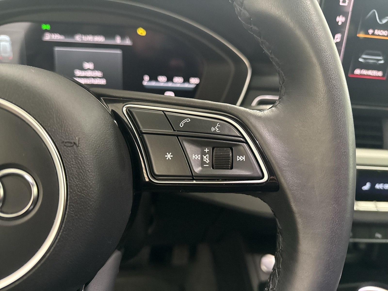 Audi A4 Avant 35 S LINE KAMERA ALU18 eKLAPPE NAVI+ AHK
