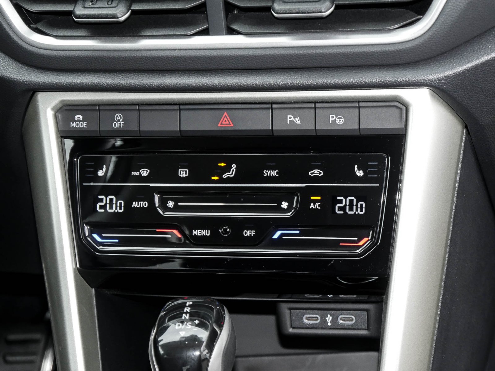 Volkswagen T-Roc 2.0 MOVE BEATS LM17 NAVI LED SITZHEIZUNG
