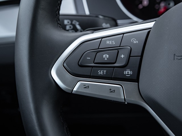 Volkswagen Passat Variant 2.0 BUSINESS AHK ACC ALU NAVI LED