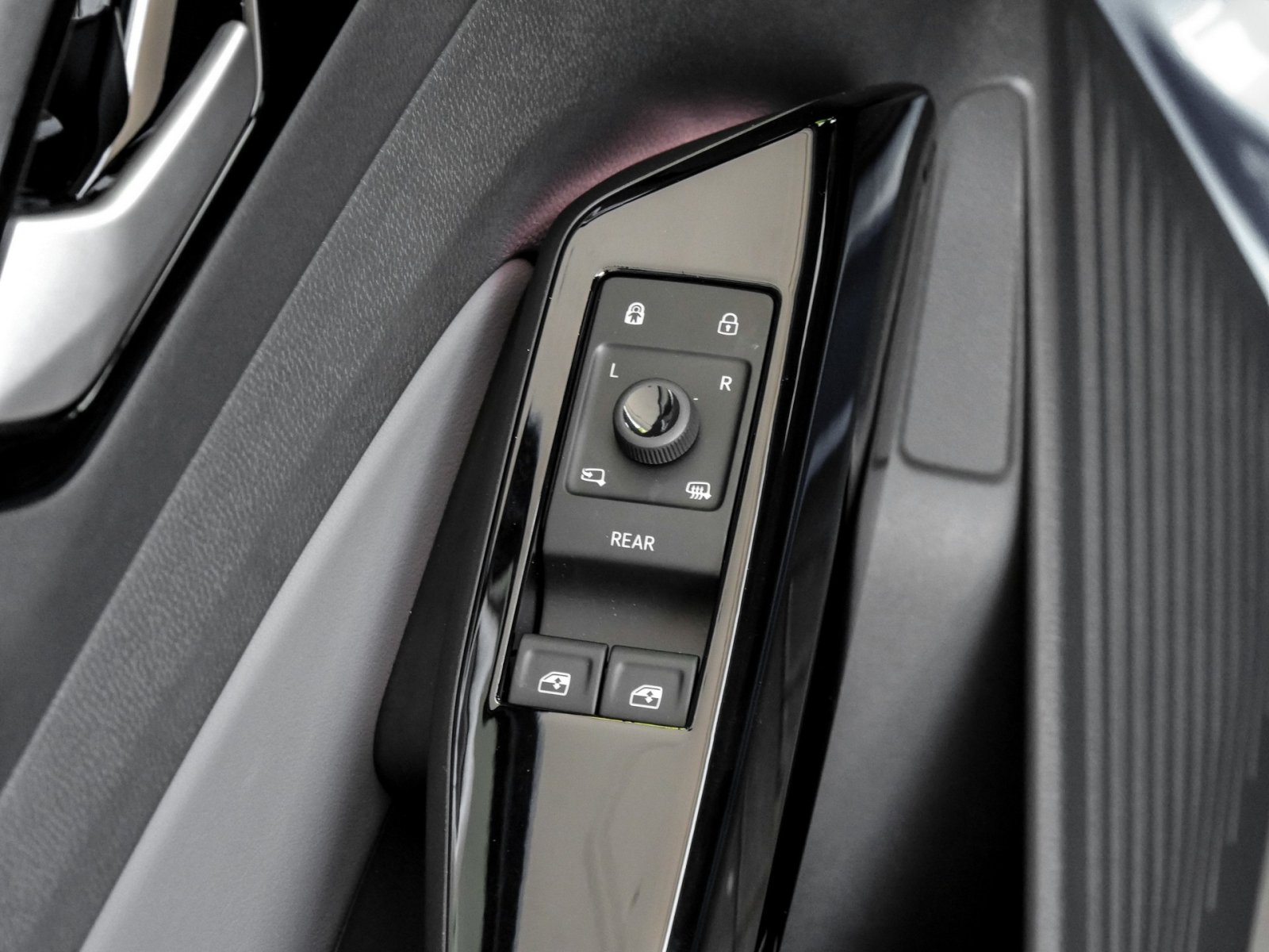 Volkswagen ID.5 PRO WÄRMEPUMPE AHK CAM ACC LM21 MATRIXLED