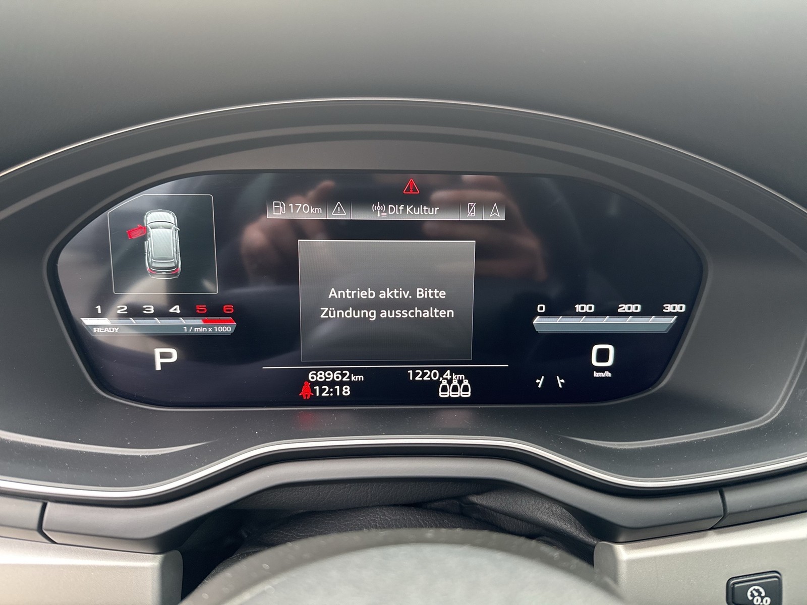 Audi A4 Avant 35 S LINE BLACKPAK ALU19 KAMERA NAVI+