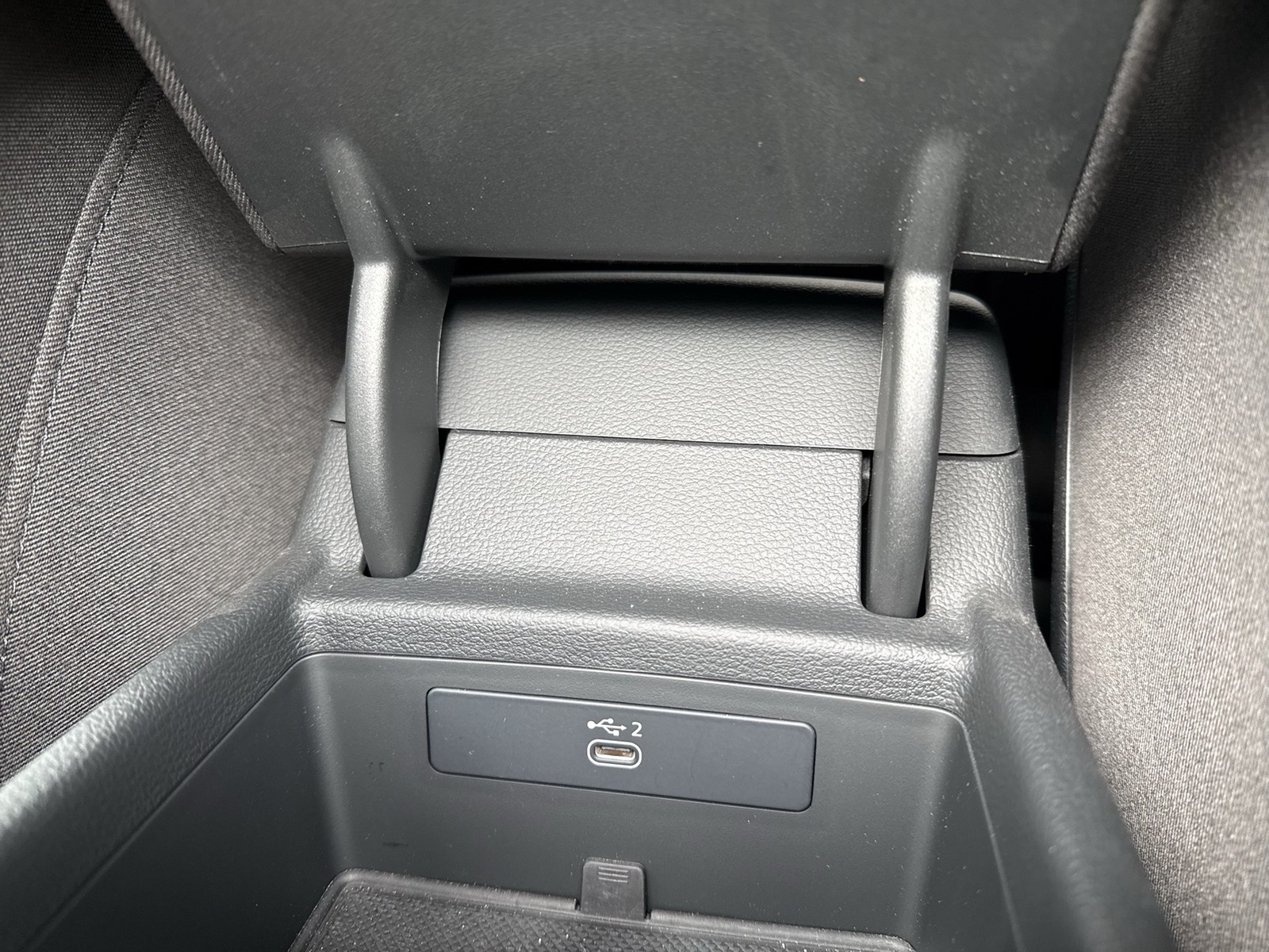 Audi A4 Avant 35 S LINE BLACKPAK ALU19 KAMERA NAVI+