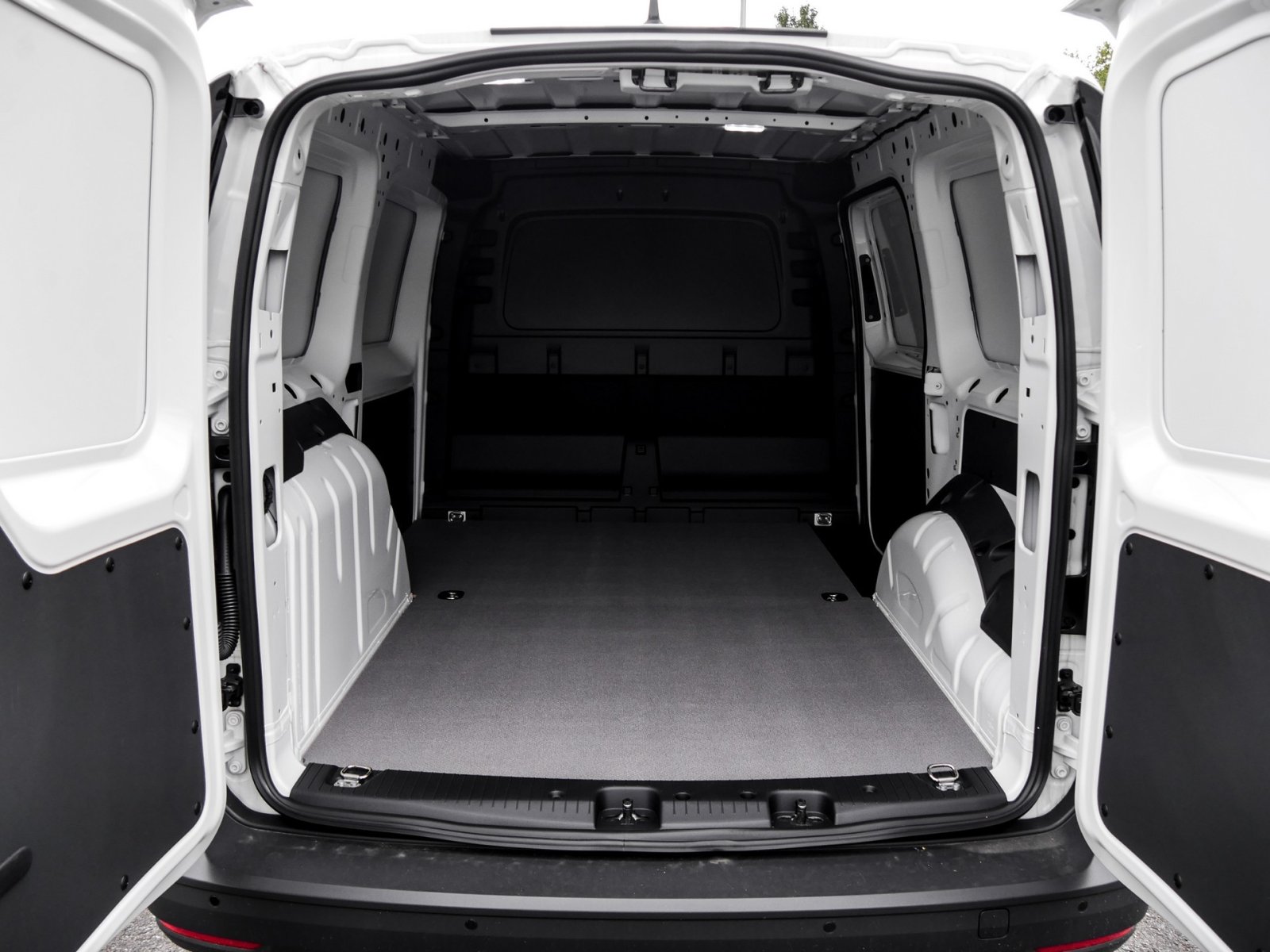 Volkswagen Caddy Maxi 2,0 l TDI 75kW CARGO AHK-VORB. CARPLAY KLIMA