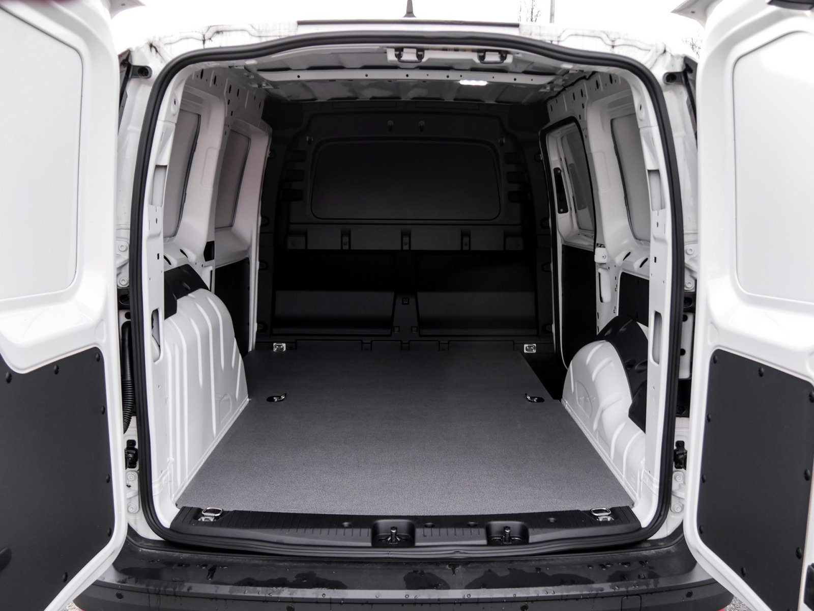 Volkswagen Caddy Maxi 2,0 TDI CARGO AHK-VORB. CARPLAY