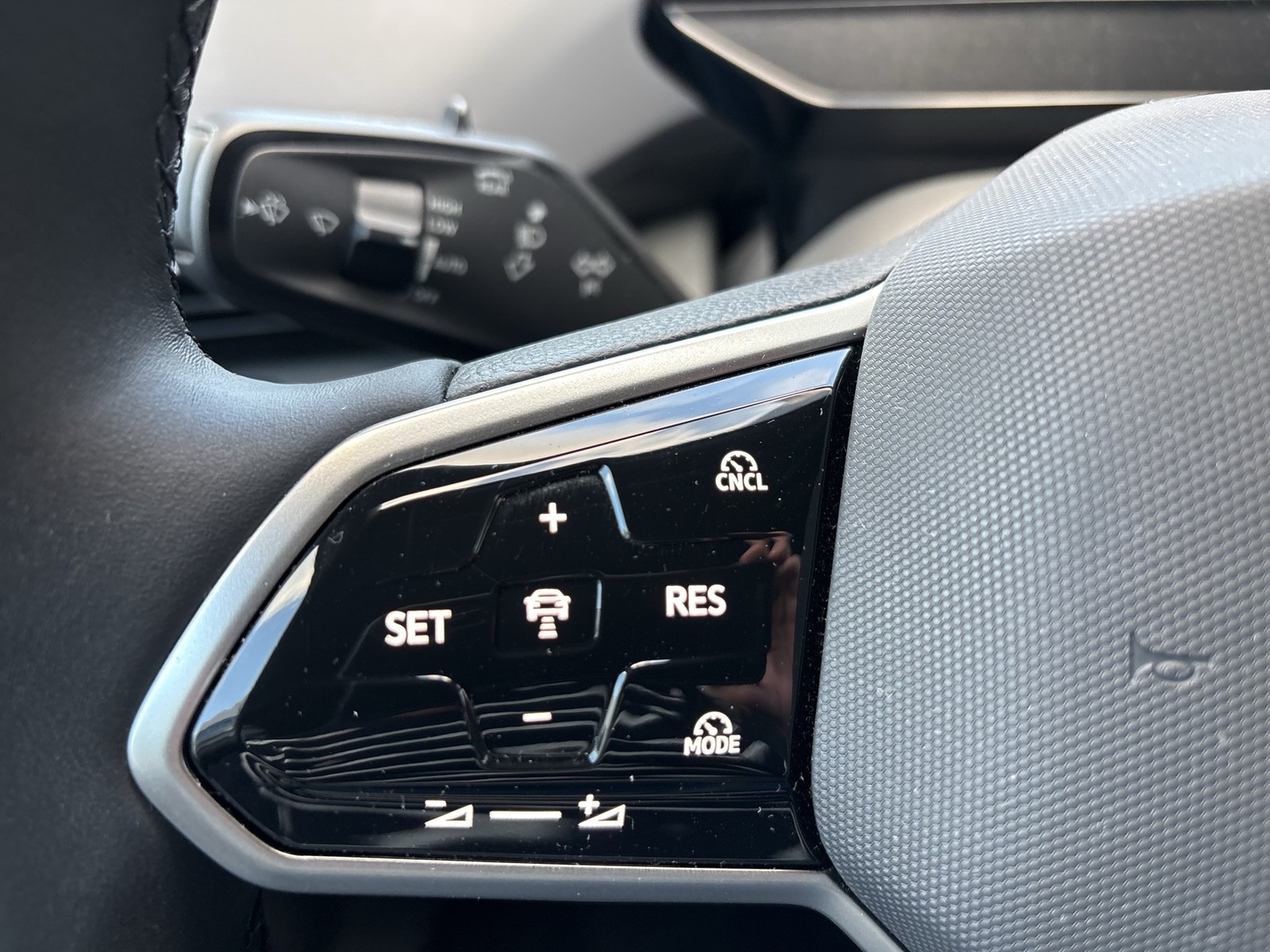 Volkswagen ID.4 Pro WÄRMEPUMPE ACC LM19 MATRIX NAVI CARPLAY