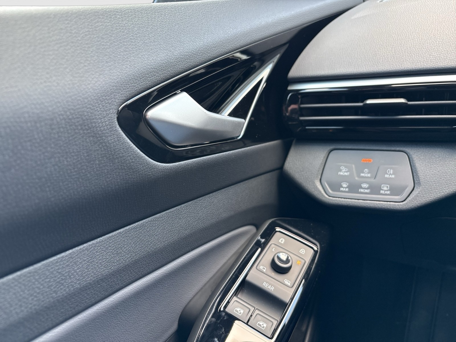 Volkswagen ID.4 Pro WÄRMEPUMPE ACC LM19 MATRIX NAVI CARPLAY