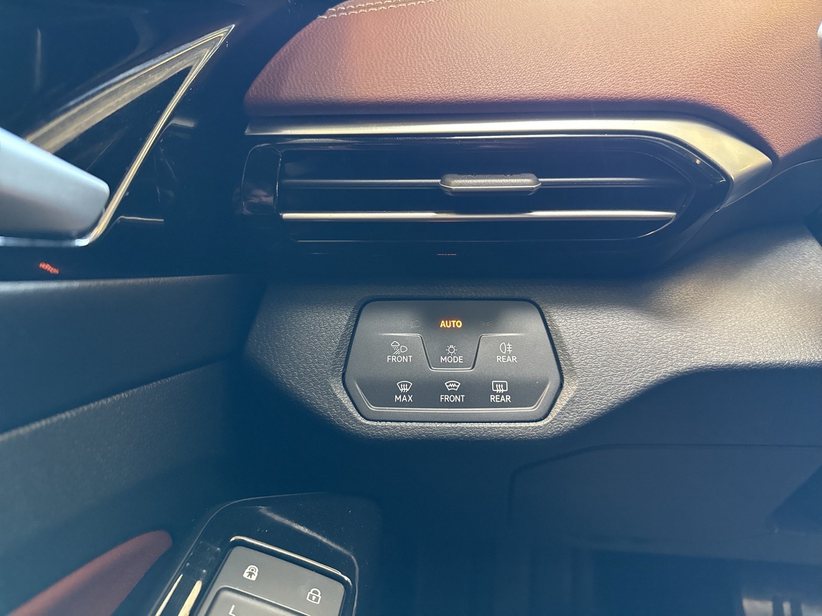 Volkswagen ID.4 Pro Performance WÄRMEPUMPE PANO AHK 360°CAM
