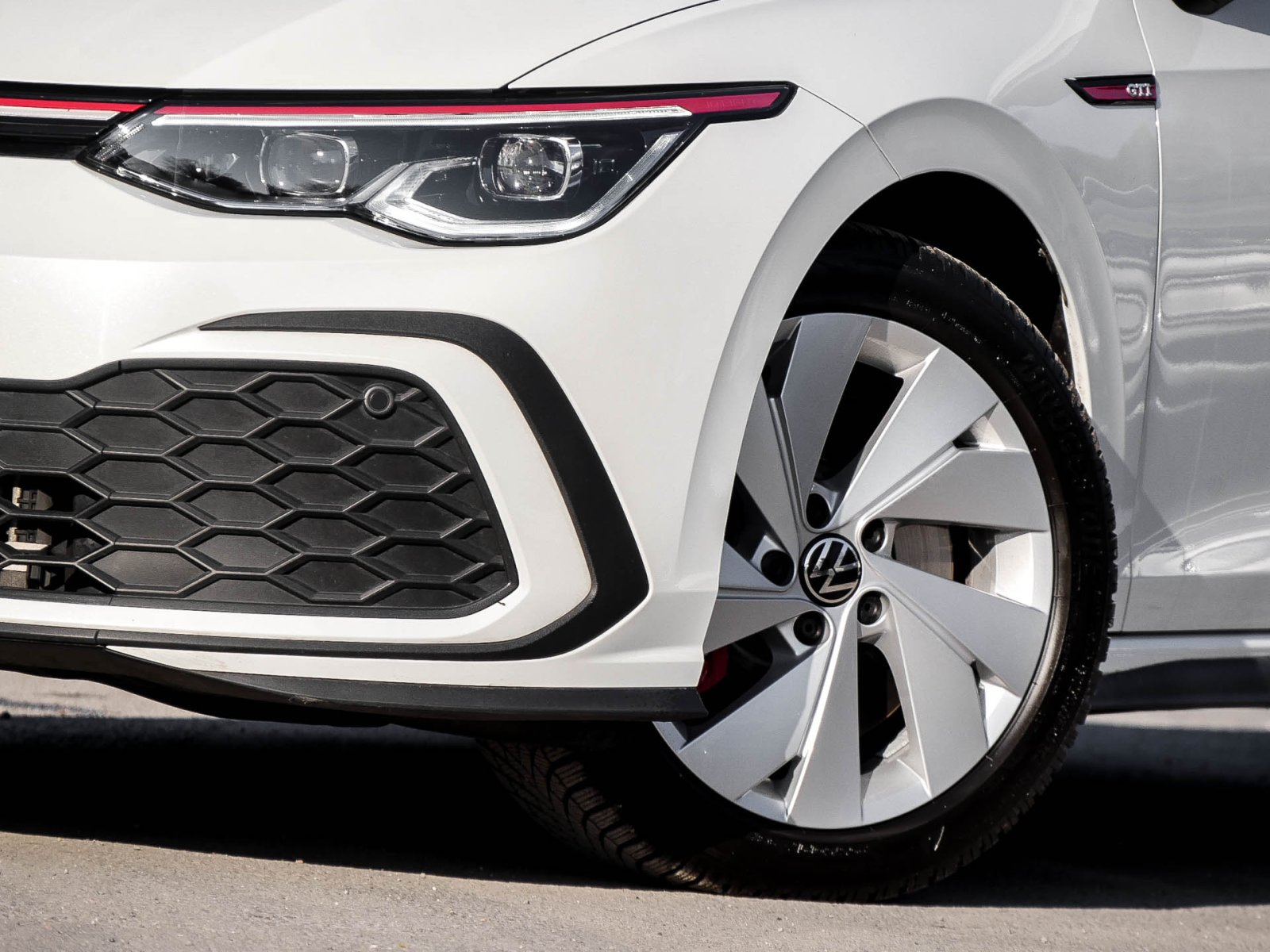Volkswagen Golf VIII 2.0 GTI ACC LM17 MATRIXLED NAVI SITZHZ