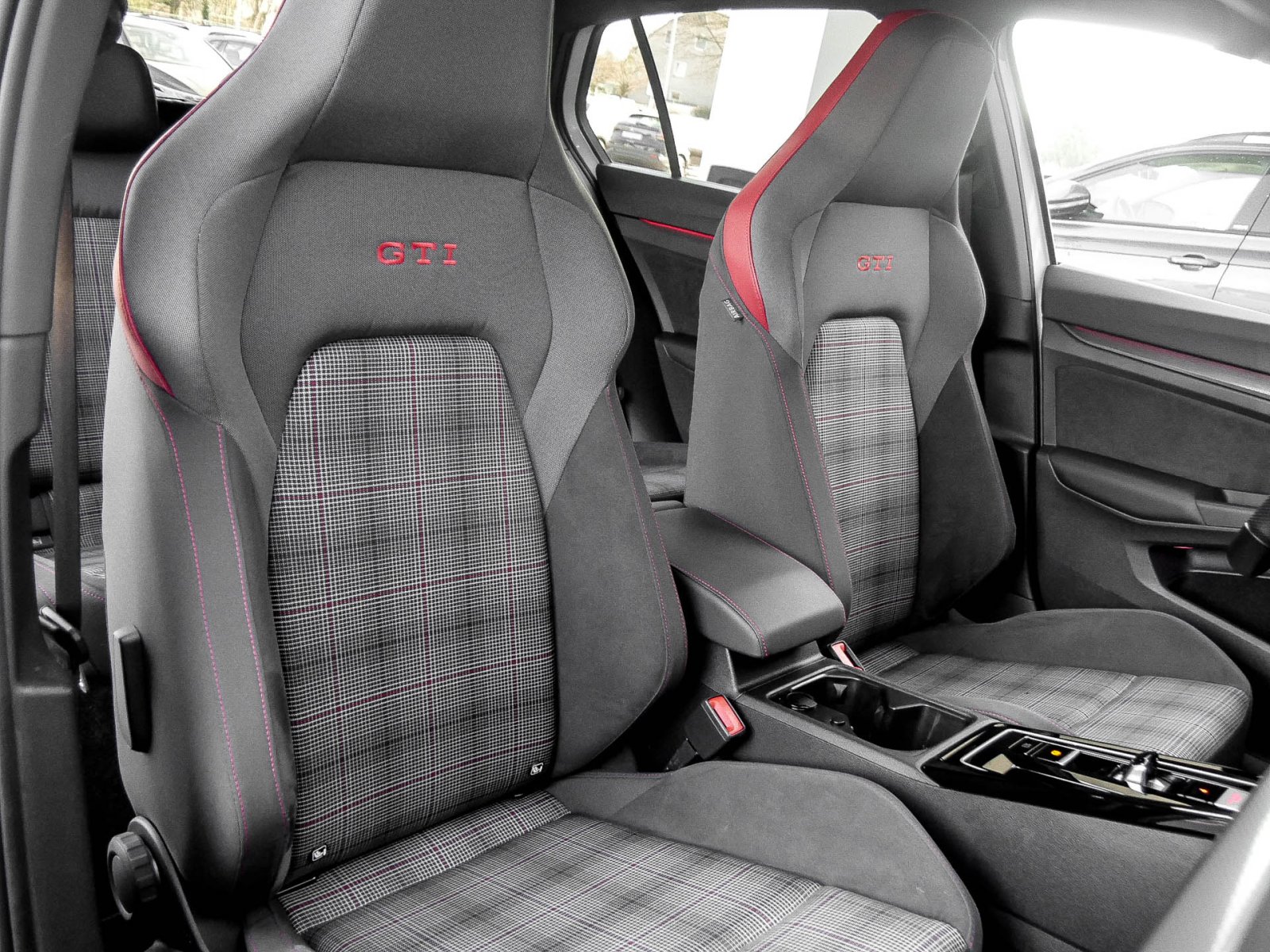 Volkswagen Golf VIII 2.0 GTI ACC LM17 MATRIXLED NAVI SITZHZ