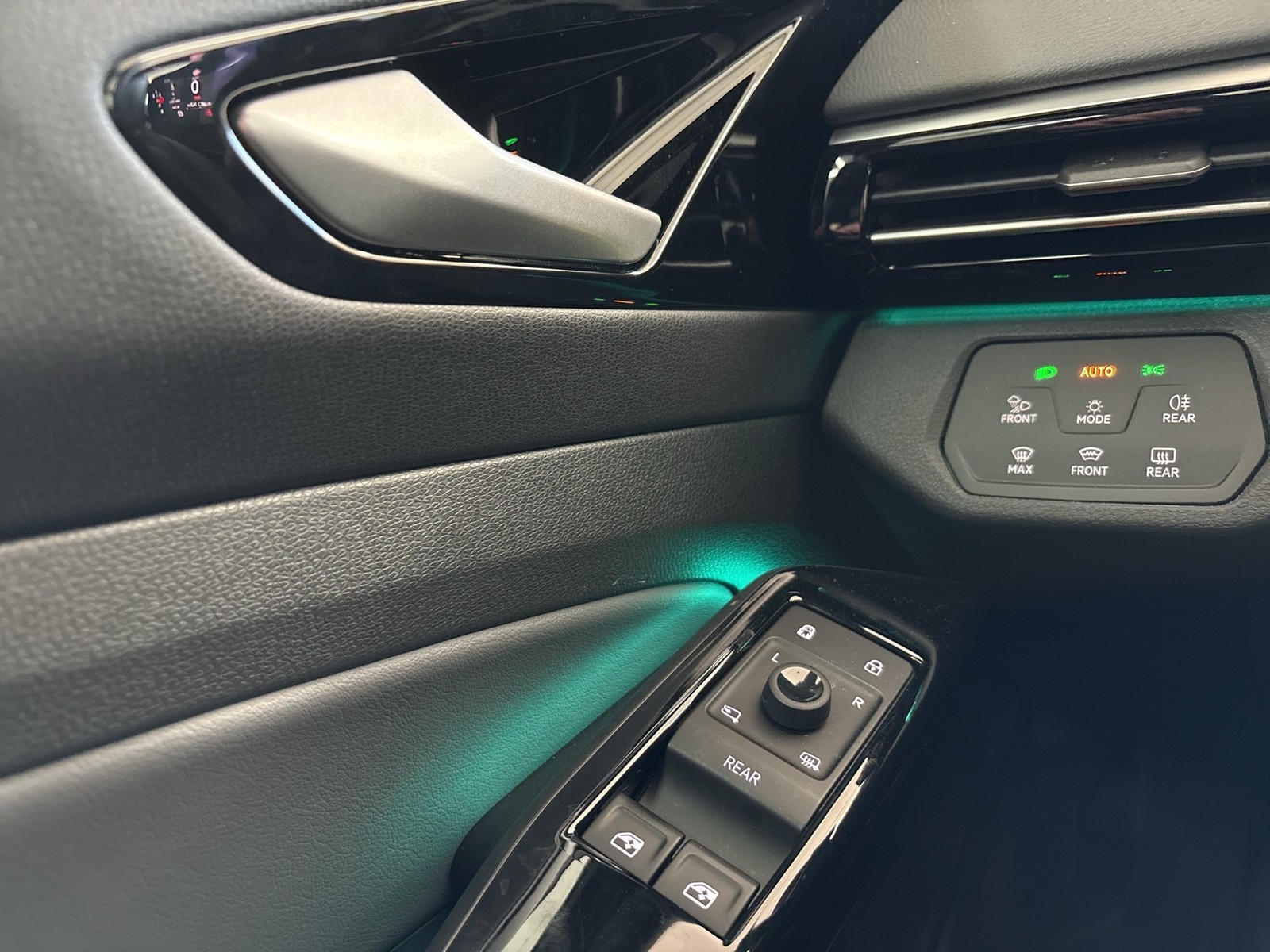 Volkswagen ID.4 Pure Performance CAM ACC LM19 MATRIX NAVI
