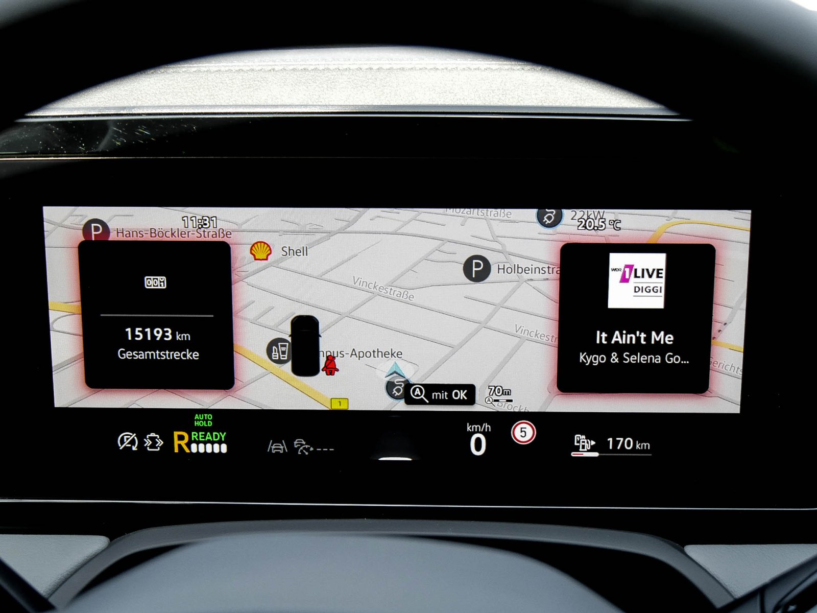 Volkswagen Passat Variant 1.5 HYBRID BUSINESS AHK CAM LM18