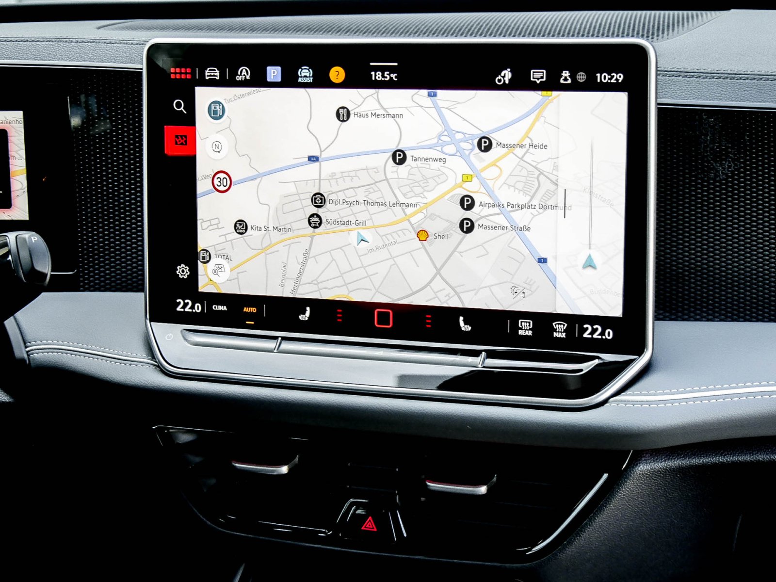 Volkswagen Passat Variant 1.5 HYBRID BUSINESS AHK CAM LM18