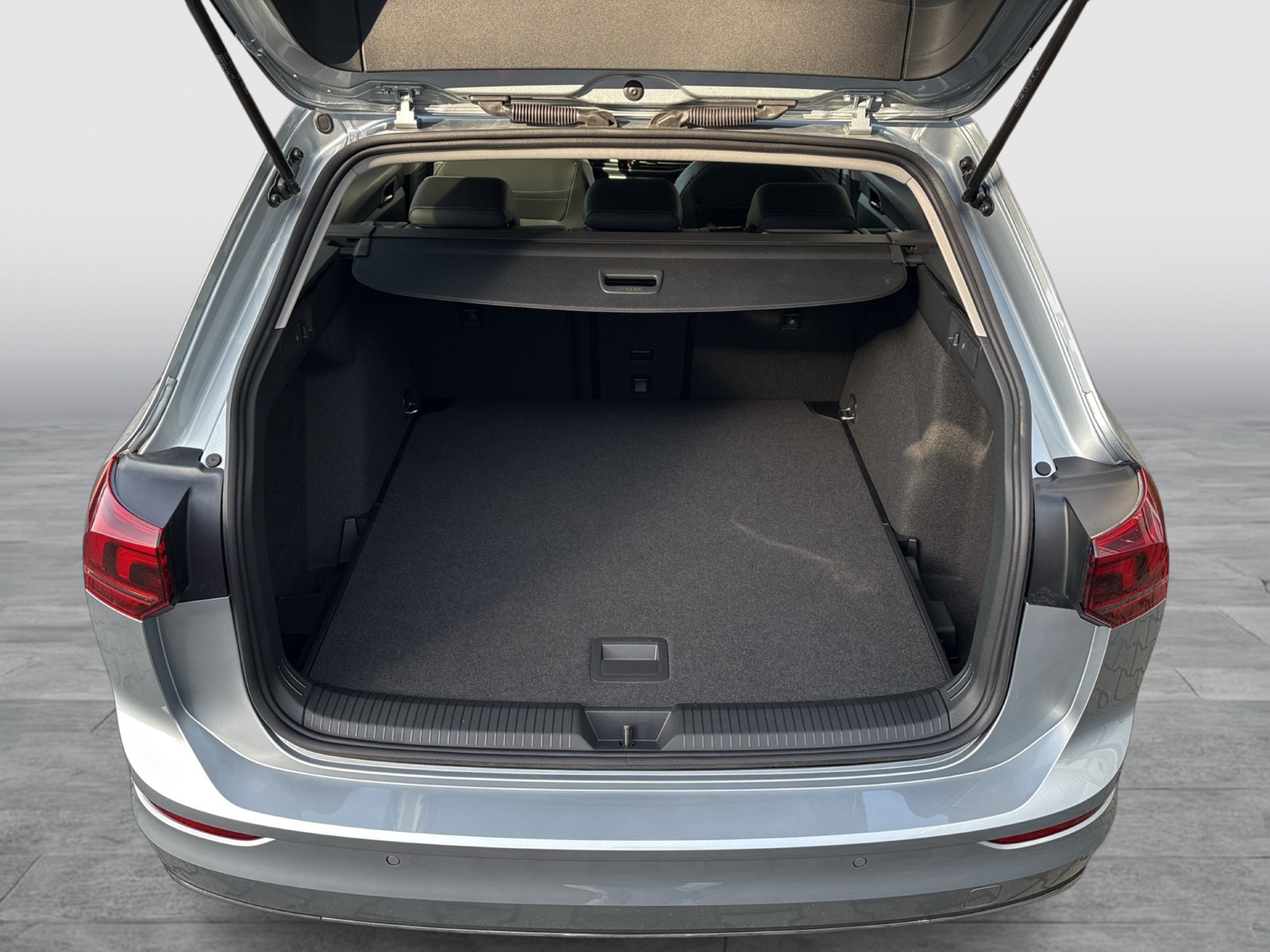 Volkswagen Golf Variant VIII 2.0 GOAL FACELIFT ACC CARPLAY