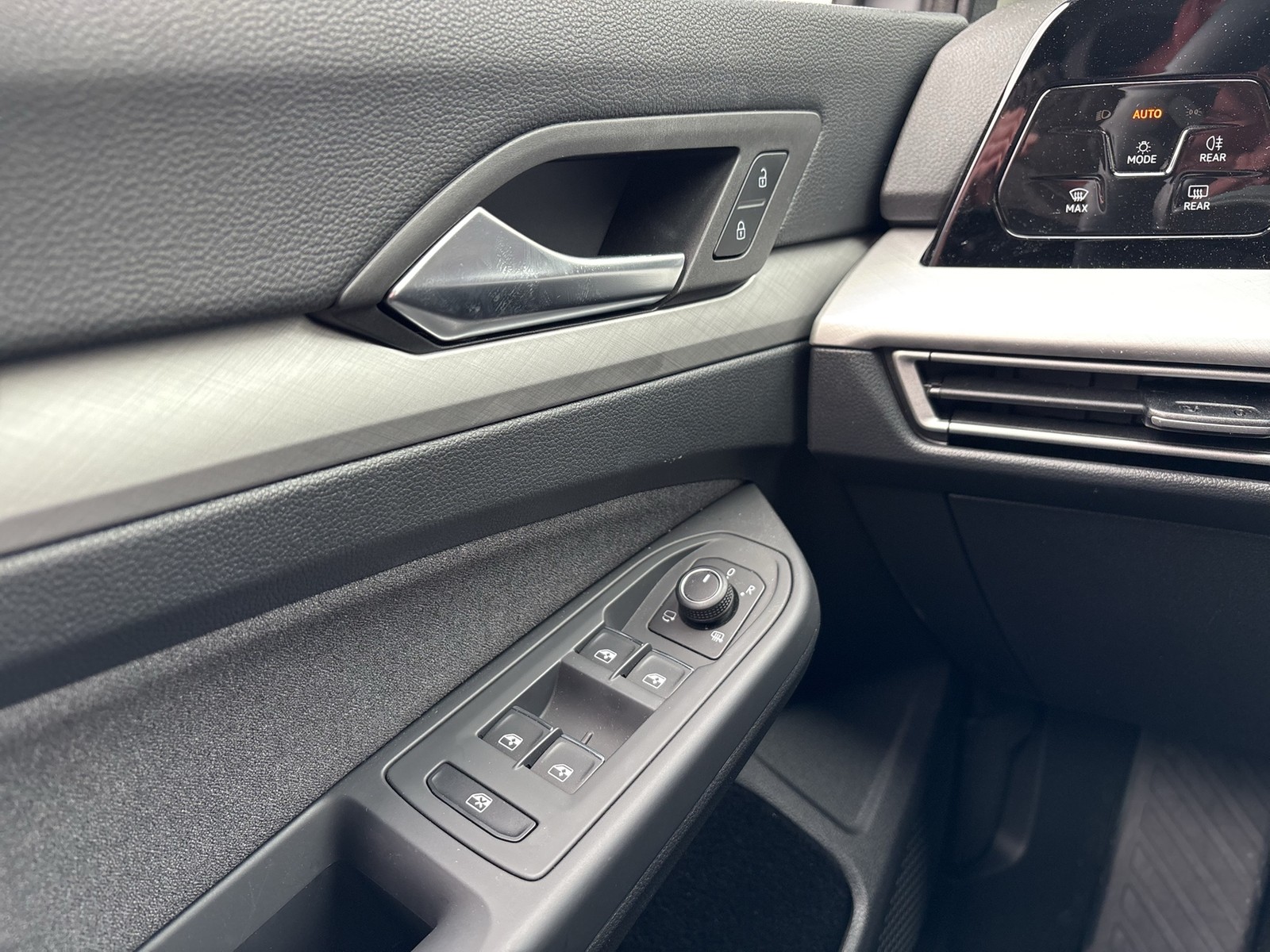 Volkswagen Golf Variant VIII 1.5 LIFE FACELIFT STANDHZ. ACC