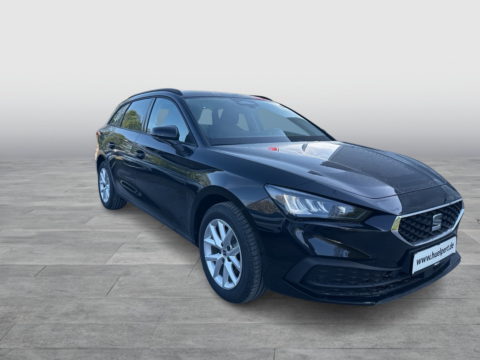 Seat Leon Sportstourer 1.5 eTSI STYLE CARPLAY SITZHZG