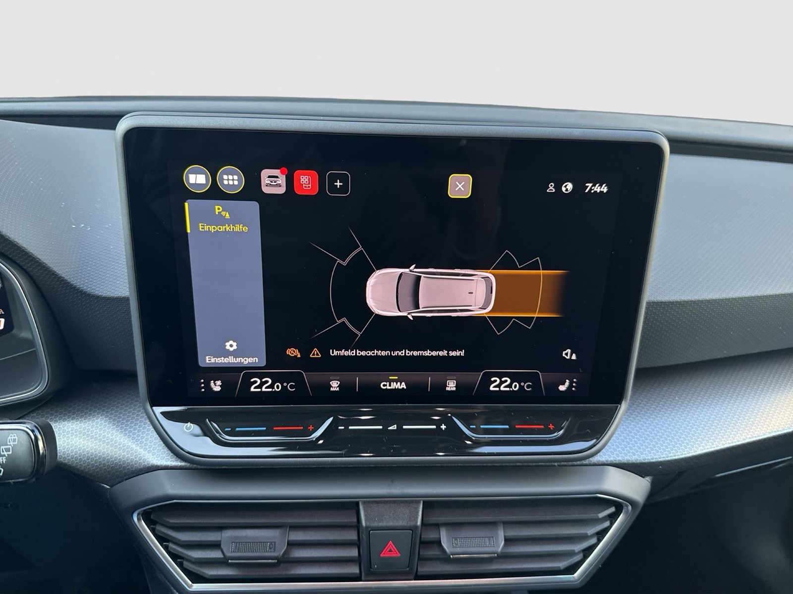 Seat Leon Sportstourer 1.5 eTSI STYLE CARPLAY SITZHZG