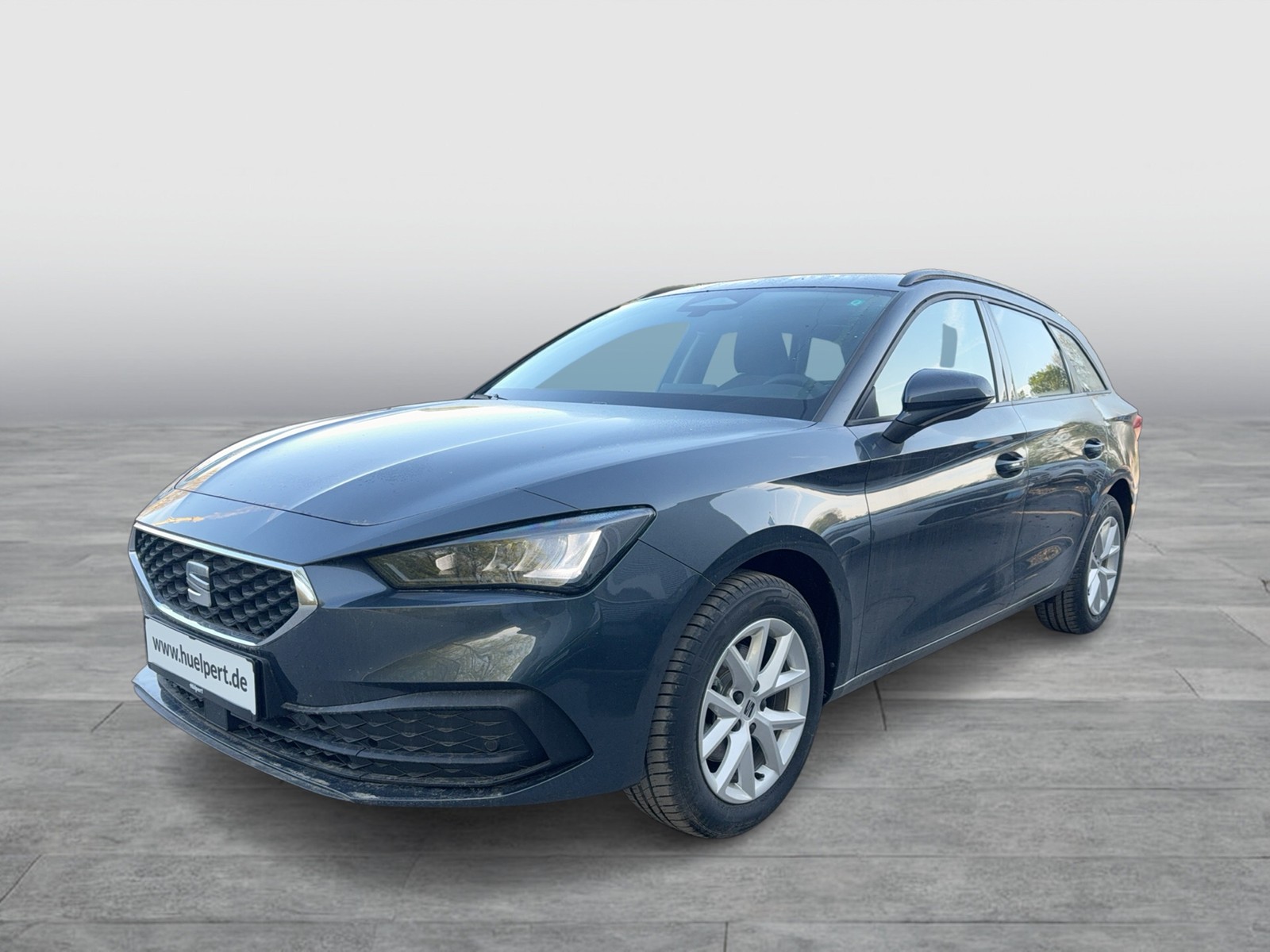 Seat Leon Sportstourer 1.5 eTSI STYLE CARPLAY SITZHZG
