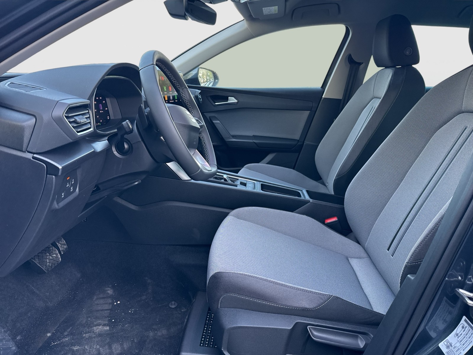 Seat Leon Sportstourer 1.5 eTSI STYLE CARPLAY SITZHZG