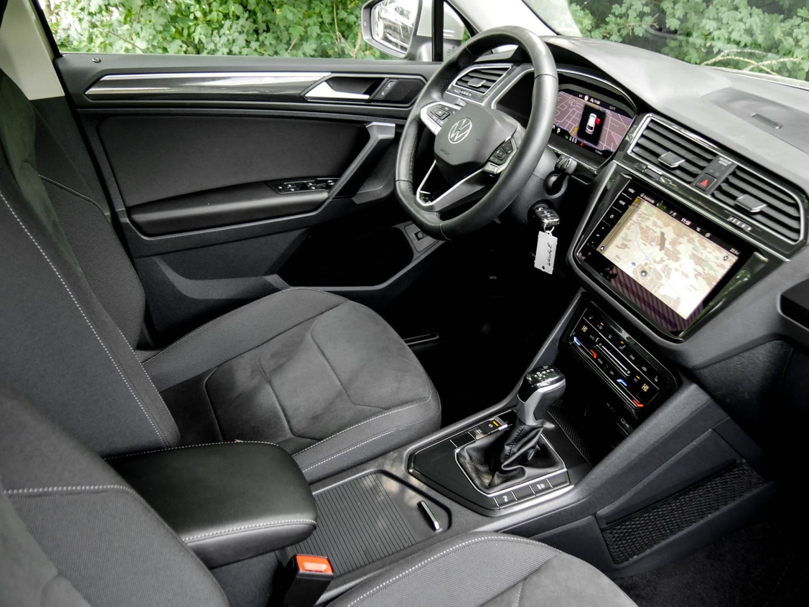 Volkswagen Tiguan 1.5 ELEGANCE ACC LM18 MATRIXLED NAVI