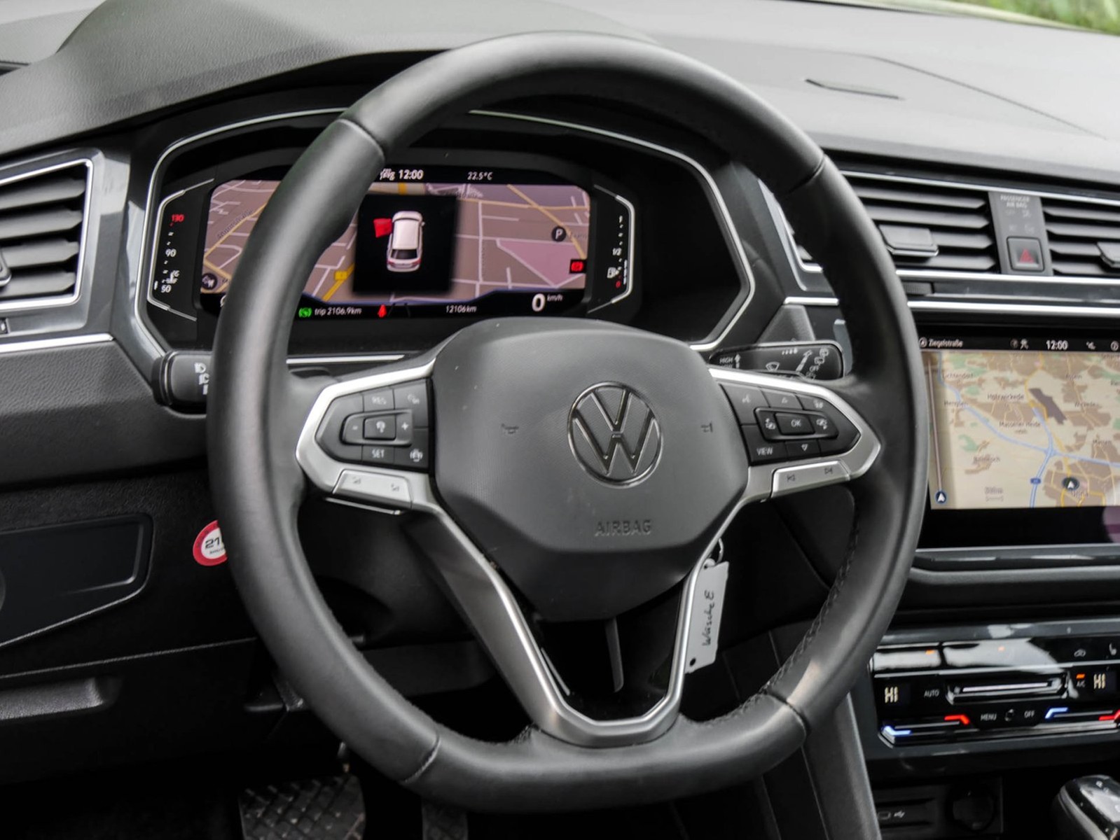 Volkswagen Tiguan 1.5 ELEGANCE ACC LM18 MATRIXLED NAVI
