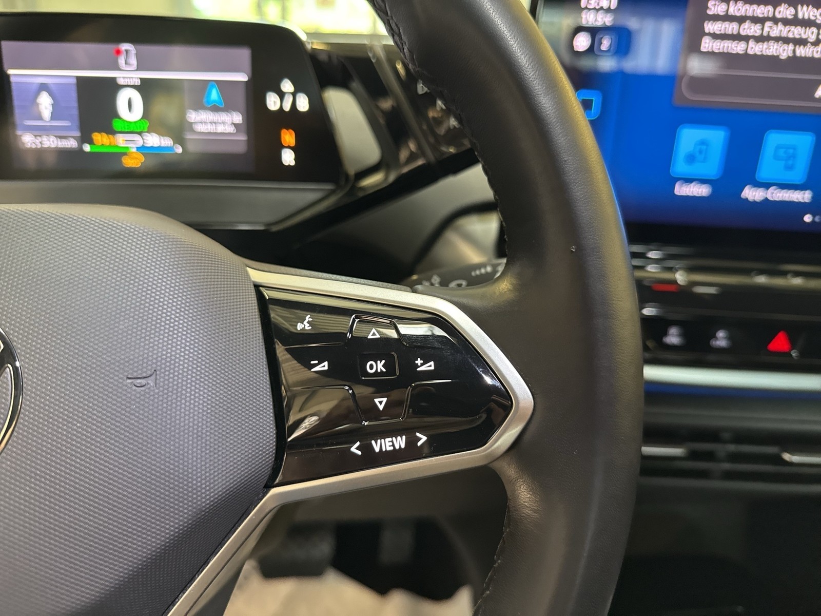 Volkswagen ID.4 Pure CAM ACC LM19 HEAD-UP NAVI CARPLAY