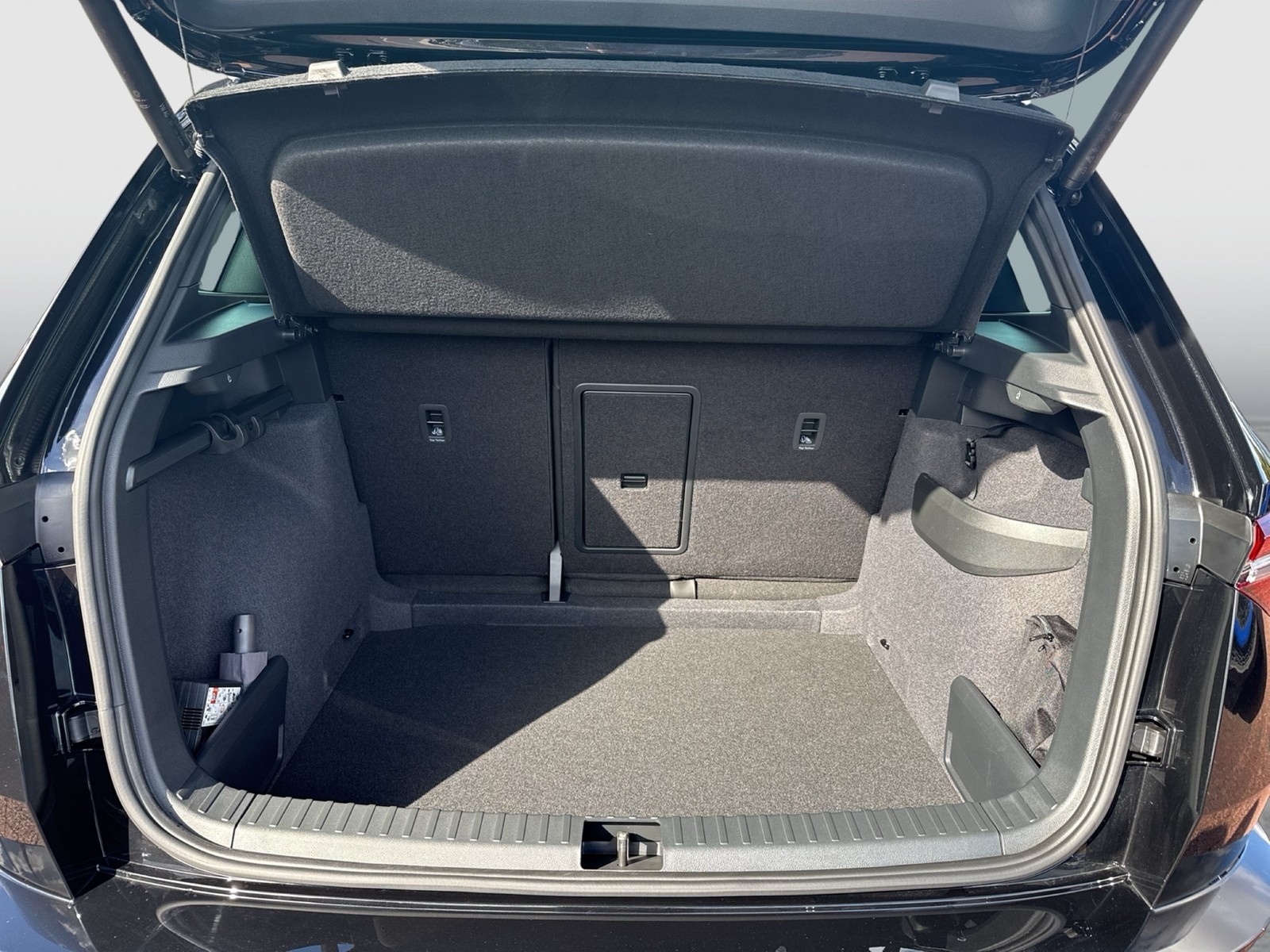 Skoda Karoq 2.0 SPORTLINE 4X4 PANO CAM ACC LM19 MATRIX