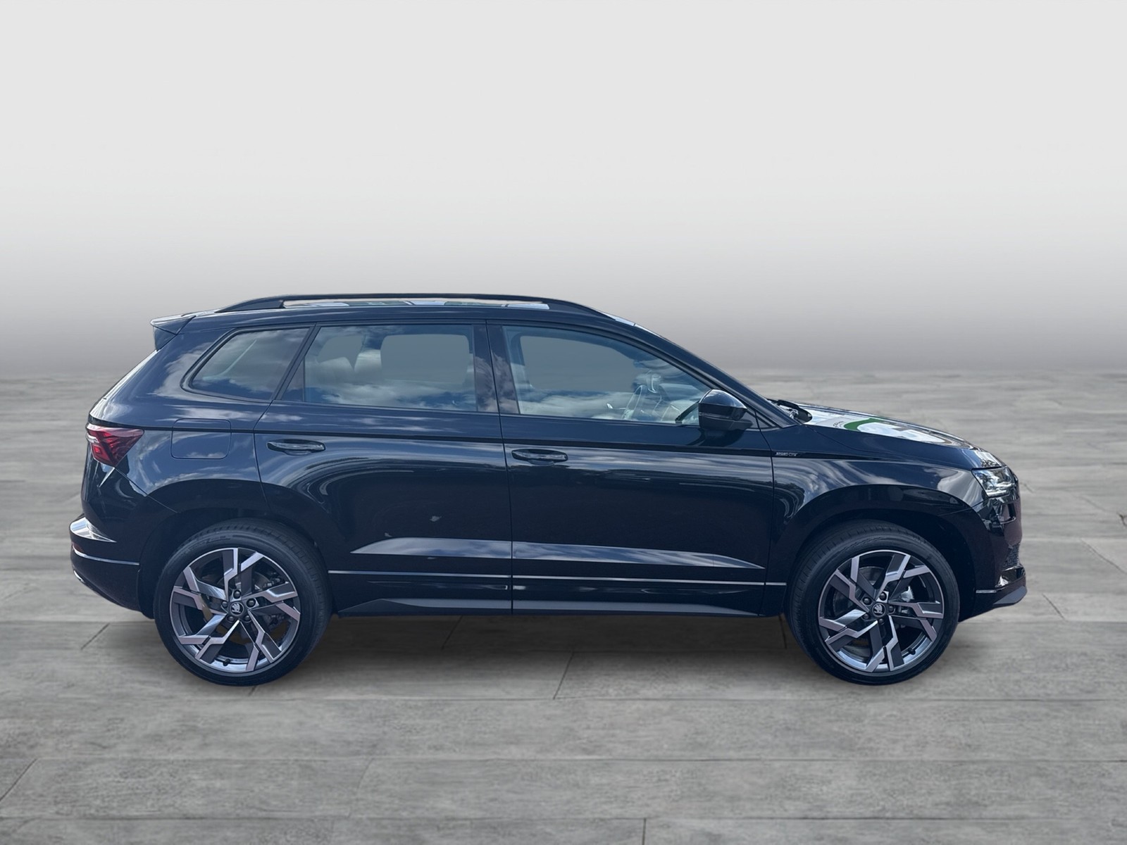 Skoda Karoq 2.0 SPORTLINE 4X4 PANO CAM ACC LM19 MATRIX