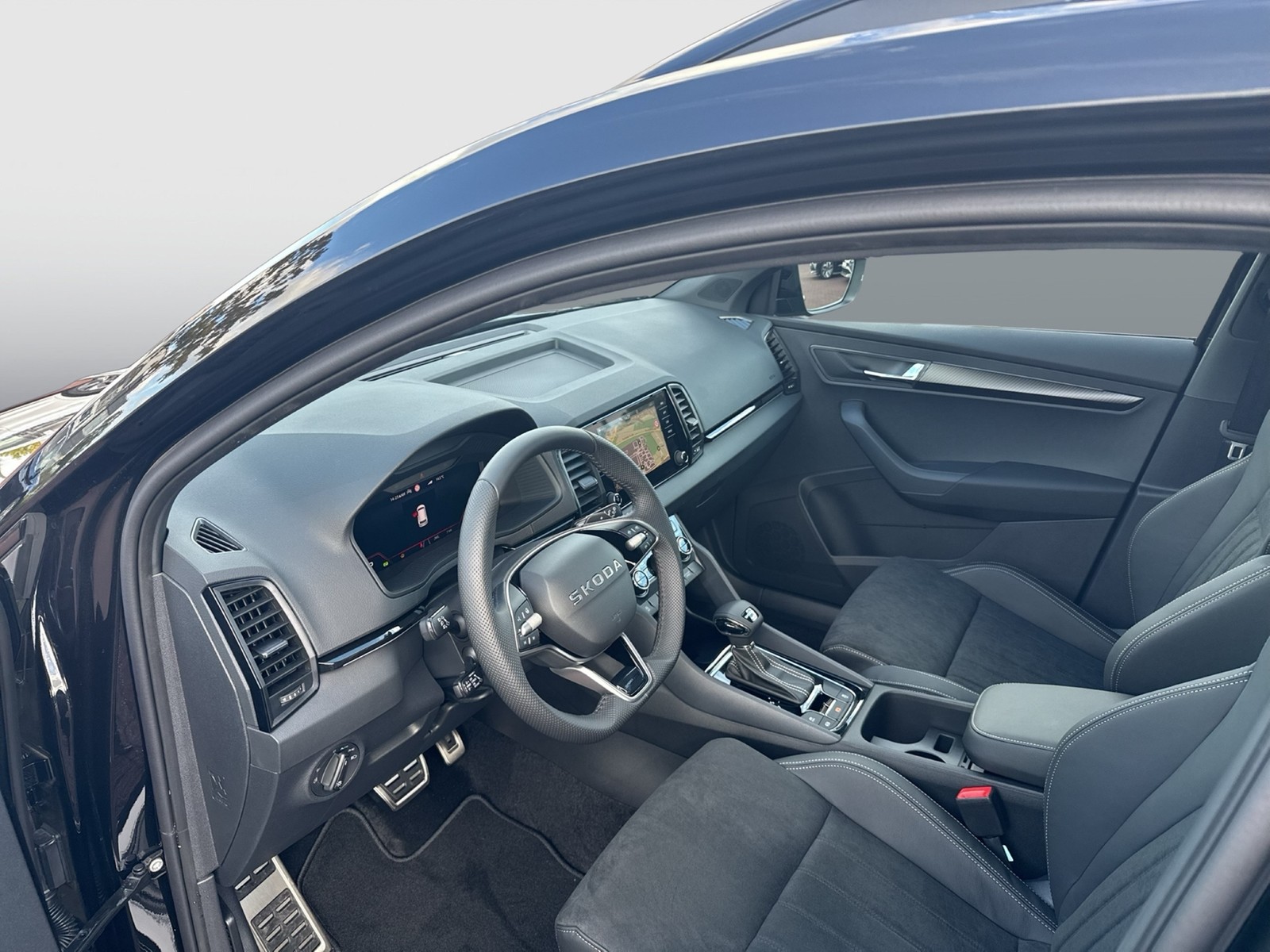 Skoda Karoq 2.0 SPORTLINE 4X4 PANO CAM ACC LM19 MATRIX