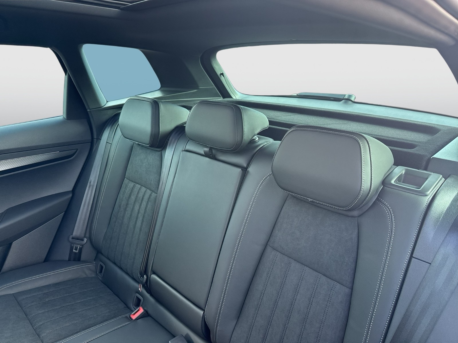Skoda Karoq 2.0 SPORTLINE 4X4 PANO CAM ACC LM19 MATRIX