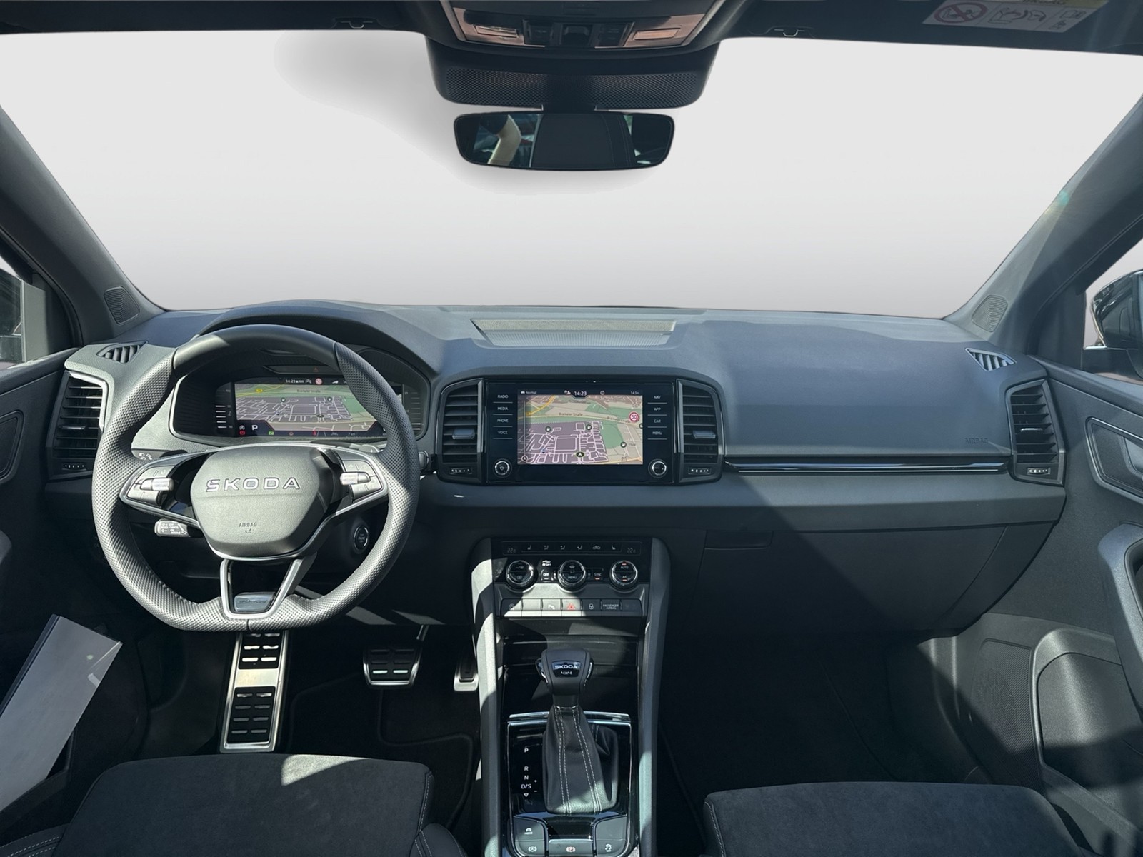 Skoda Karoq 2.0 SPORTLINE 4X4 PANO CAM ACC LM19 MATRIX