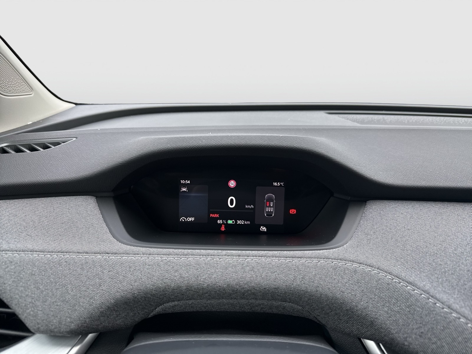 Skoda Enyaq 85 LOFT WÄRMEPUMPE PANO AHK CAM ACC LM20