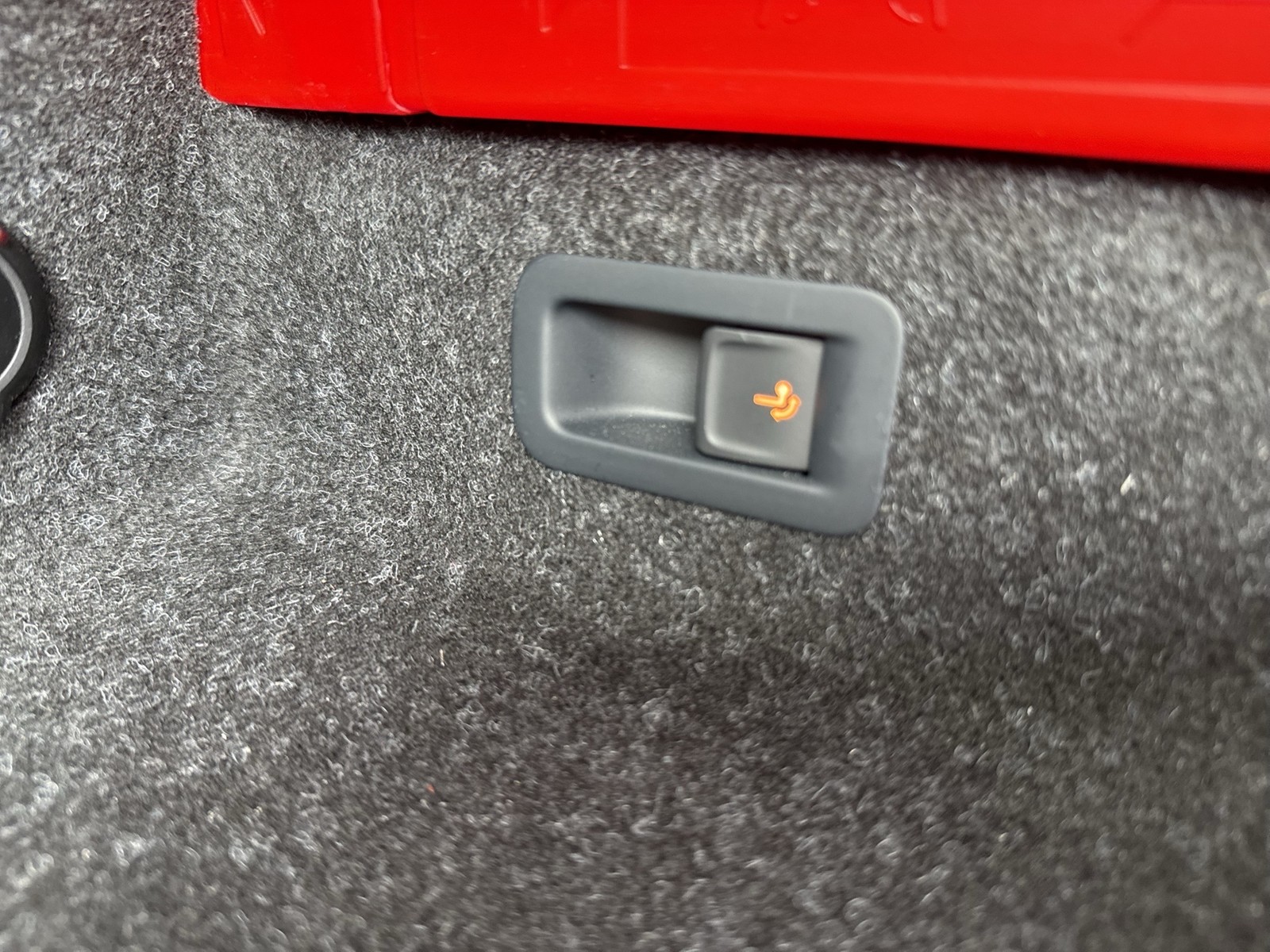 Skoda Enyaq 85 LOFT WÄRMEPUMPE PANO AHK CAM ACC LM20