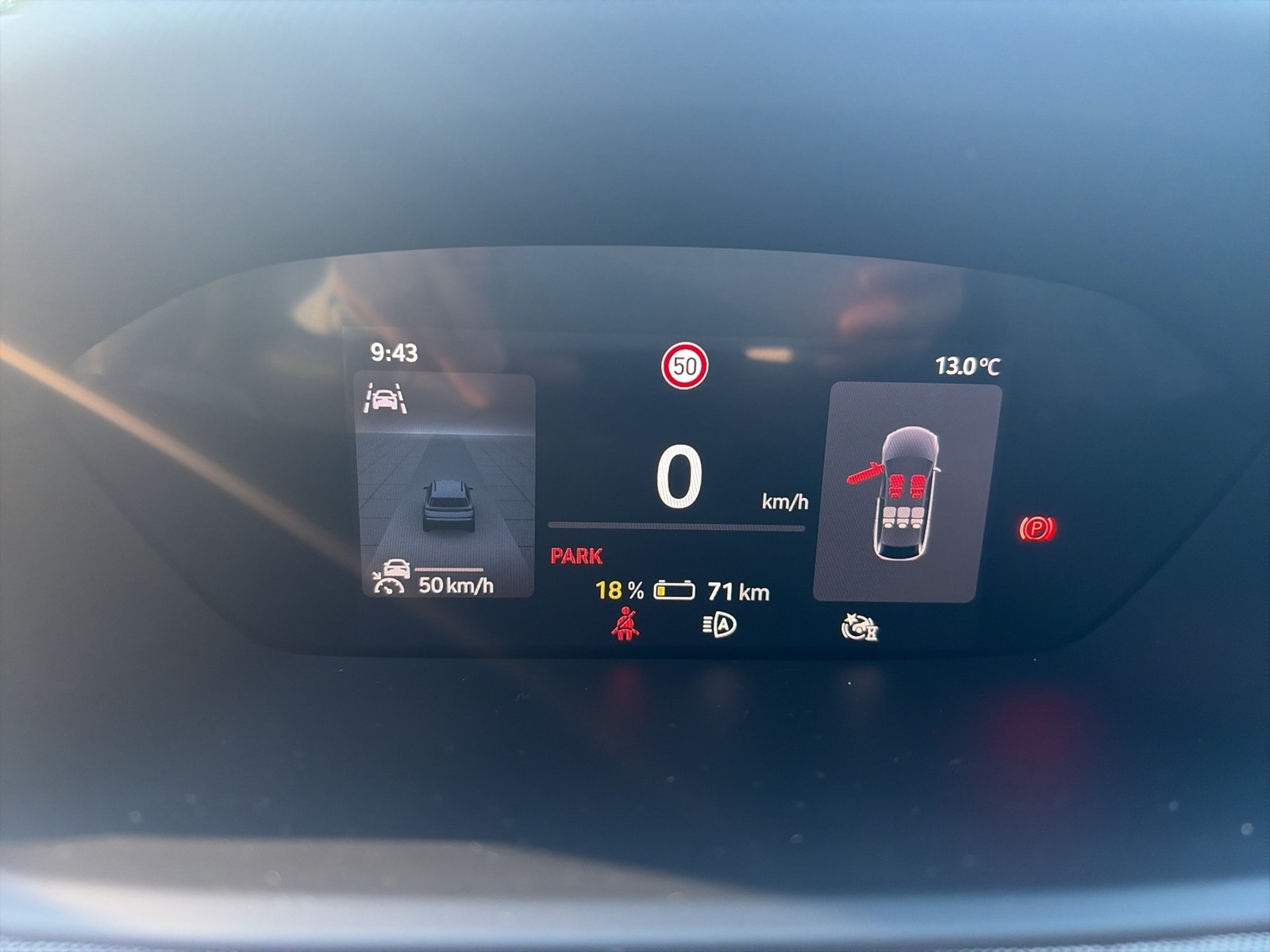 Skoda Enyaq 85 LOFT WÄRMEPUMPE AHK CAM ACC LM20 MATRIX