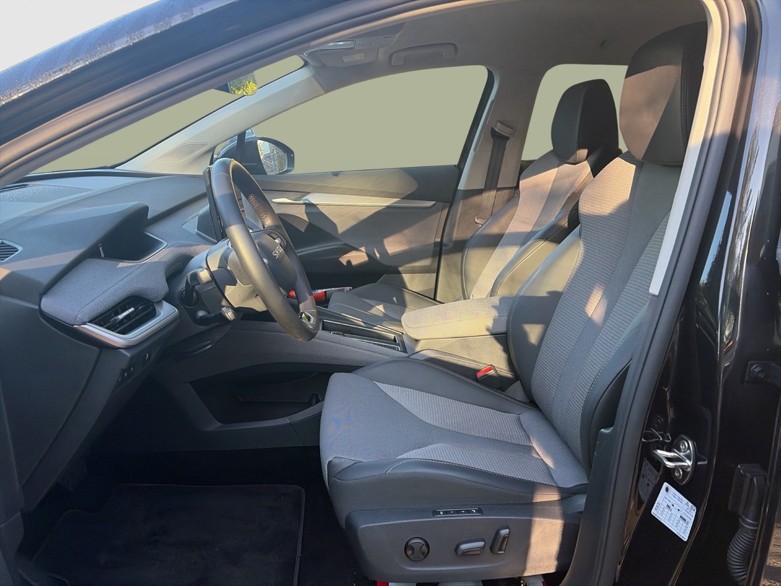 Skoda Enyaq 85 LOFT WÄRMEPUMPE AHK CAM ACC LM20 MATRIX