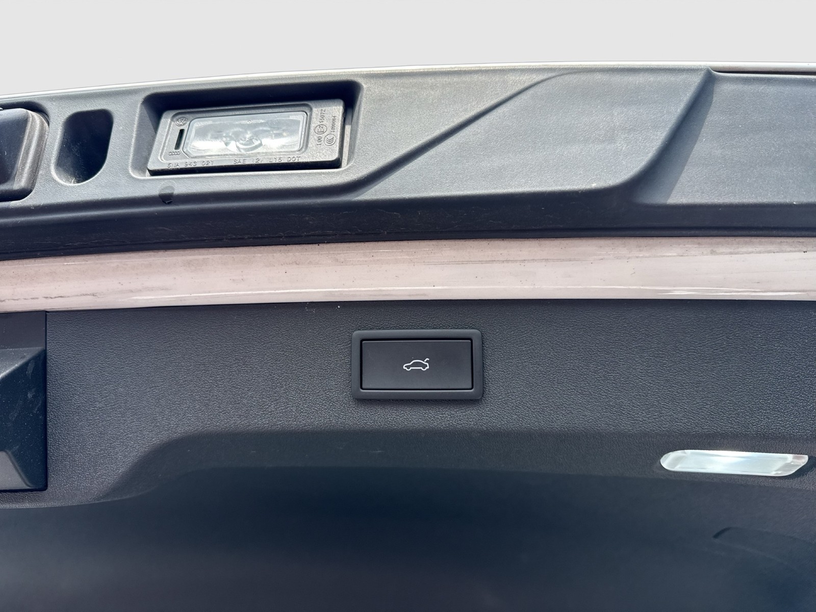 Skoda Enyaq Coupé 85 LOFT WÄRMEPUMPE PANO AHK CAM ACC