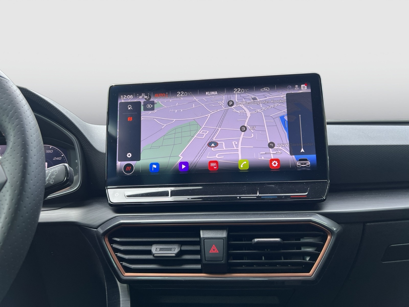 Cupra Leon 2.0 VZ AHK CAM ACC LM19 NAVI CARPLAY