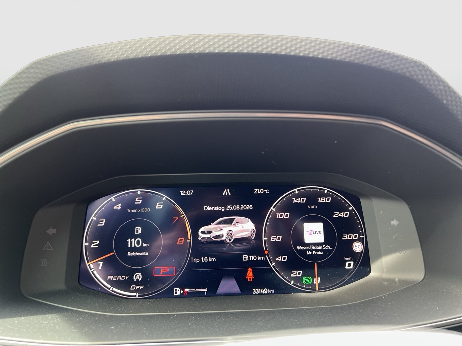 Cupra Leon 2.0 VZ AHK CAM ACC LM19 NAVI CARPLAY