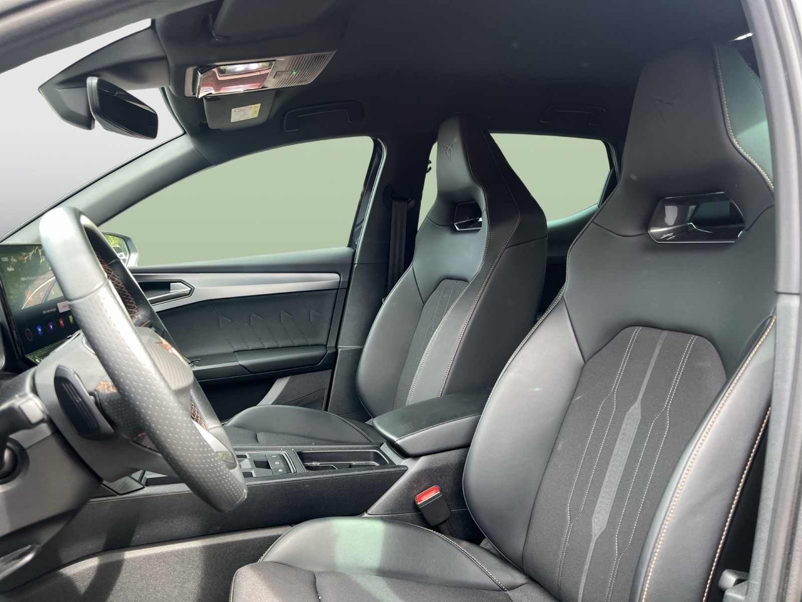 Cupra Leon 2.0 VZ AHK CAM ACC LM19 NAVI CARPLAY