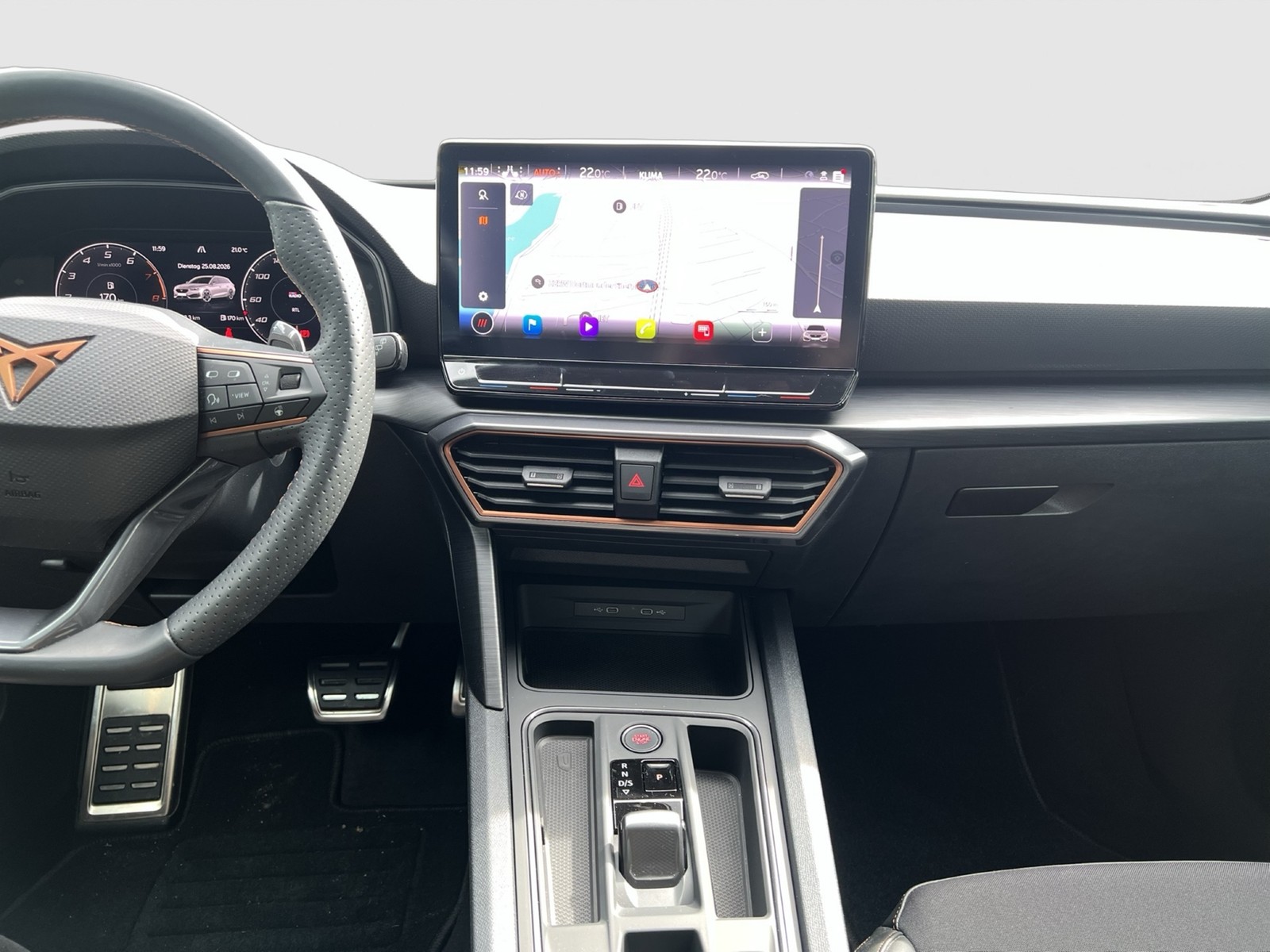 Cupra Leon ST 2.0 VZ CAM ACC LM19 NAVI CARPLAY