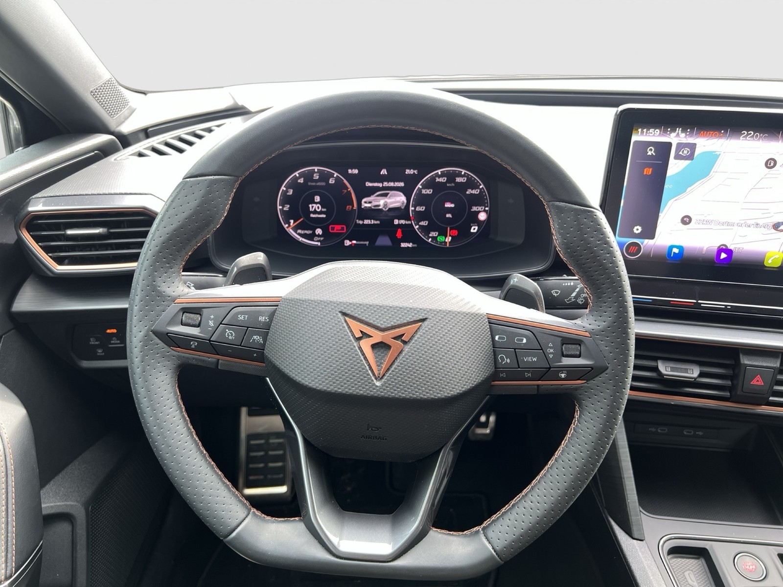 Cupra Leon ST 2.0 VZ CAM ACC LM19 NAVI CARPLAY