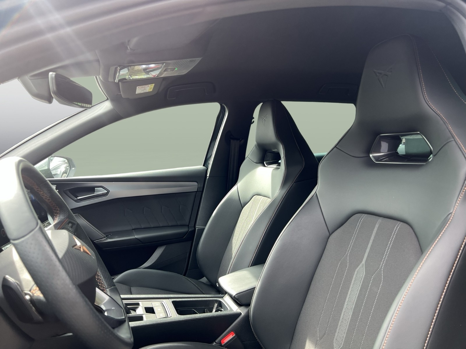 Cupra Leon ST 2.0 VZ CAM ACC LM19 NAVI CARPLAY