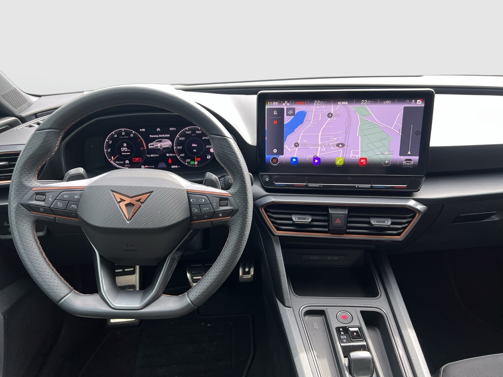 Cupra Leon ST 2.0 VZ CAM ACC LM19 NAVI CARPLAY