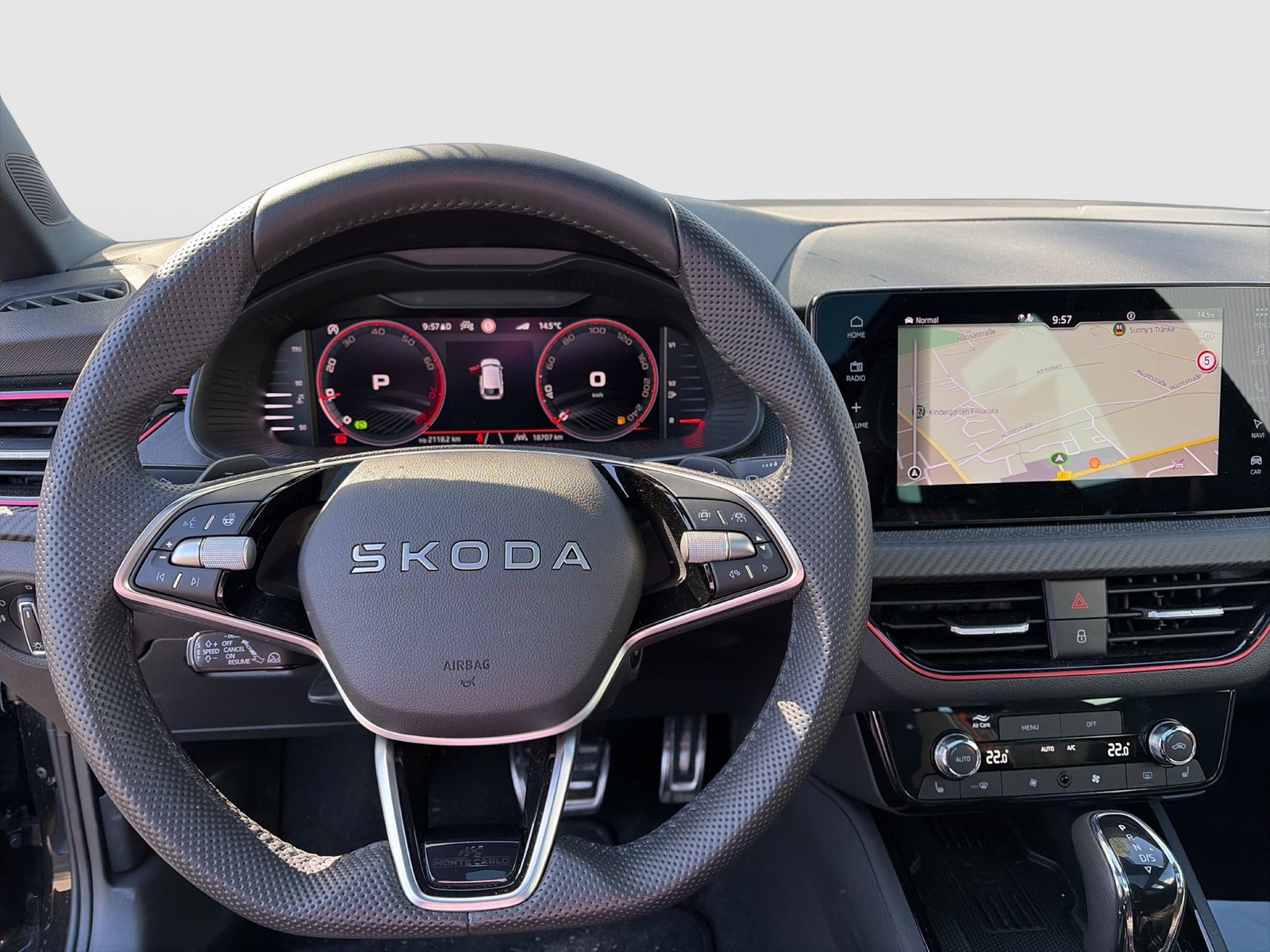 Skoda Scala 1.5 MONTE CARLO PANO AHK CAM E-KLAPPE NAVI