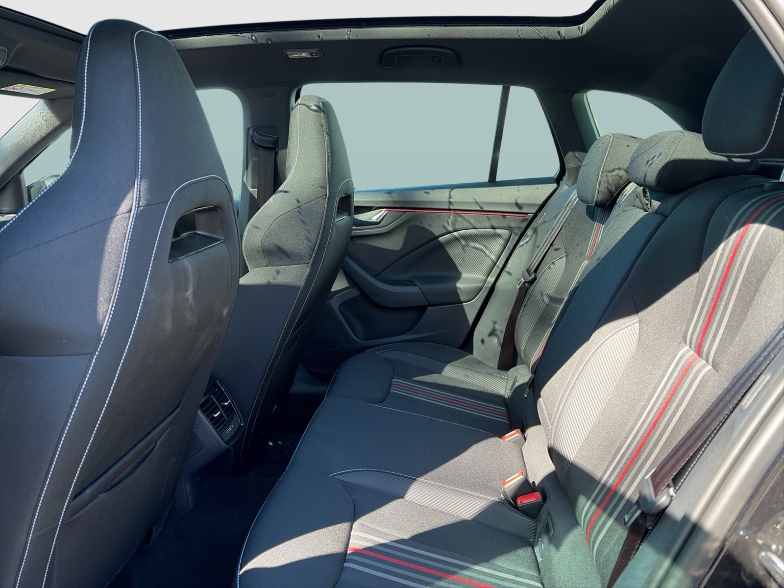 Skoda Scala 1.5 MONTE CARLO PANO AHK CAM E-KLAPPE NAVI