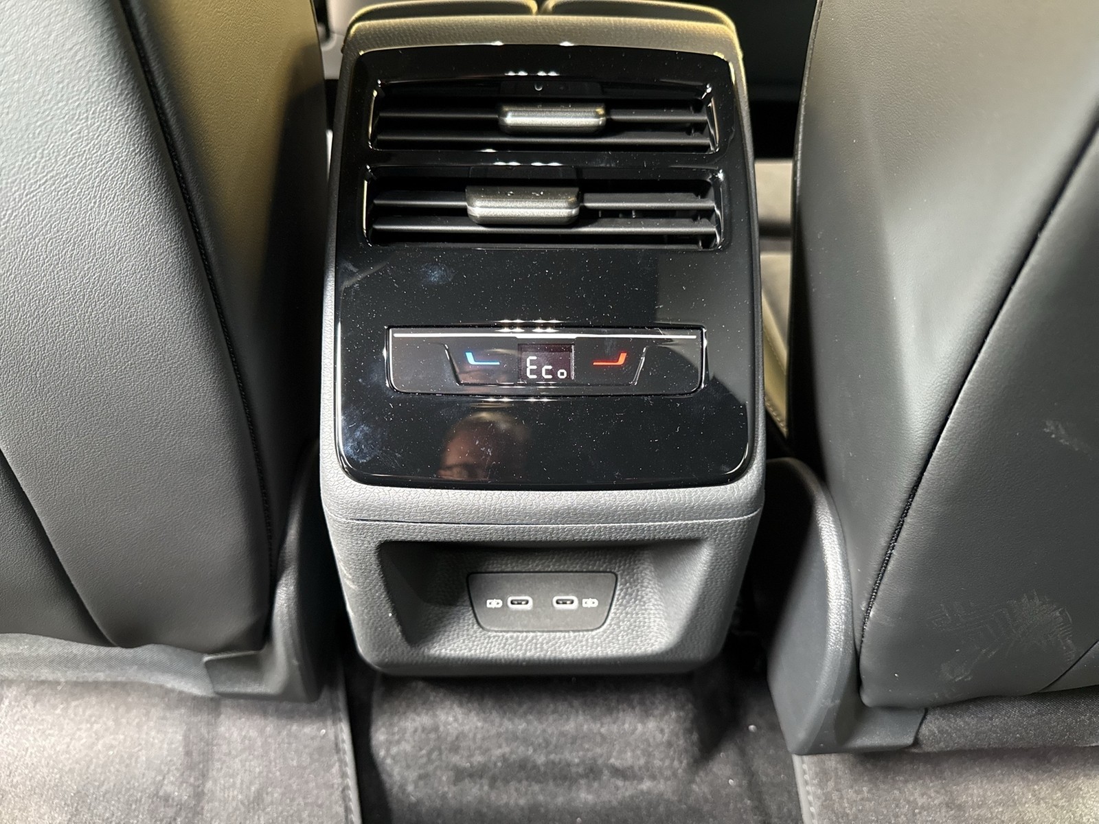 Volkswagen ID.7 Tourer PRO BLACK STYLE 360CAM ACC LM19 NAVI