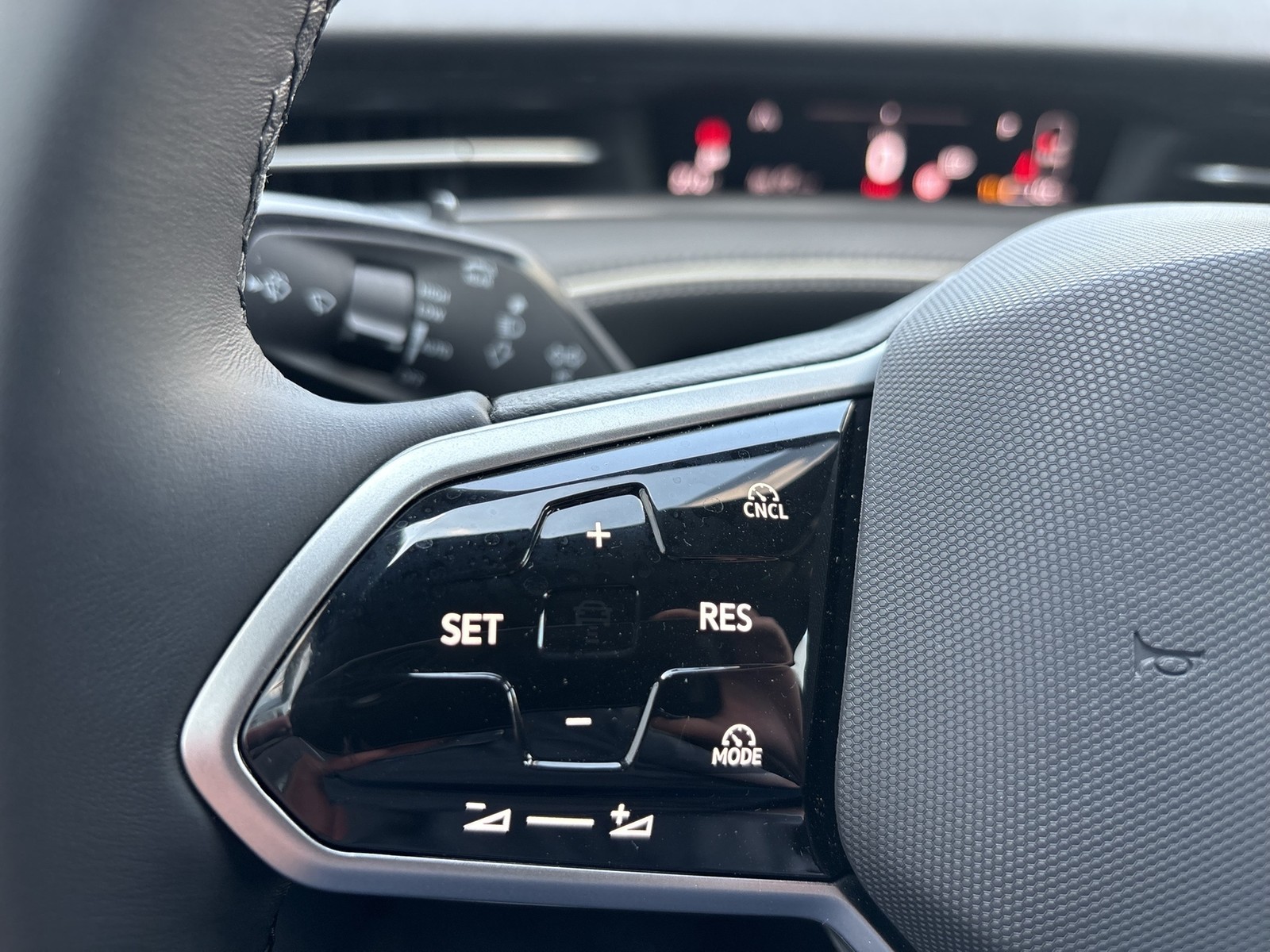 Volkswagen ID.7 Tourer PRO BLACK STYLE 360CAM ACC LM20 NAVI